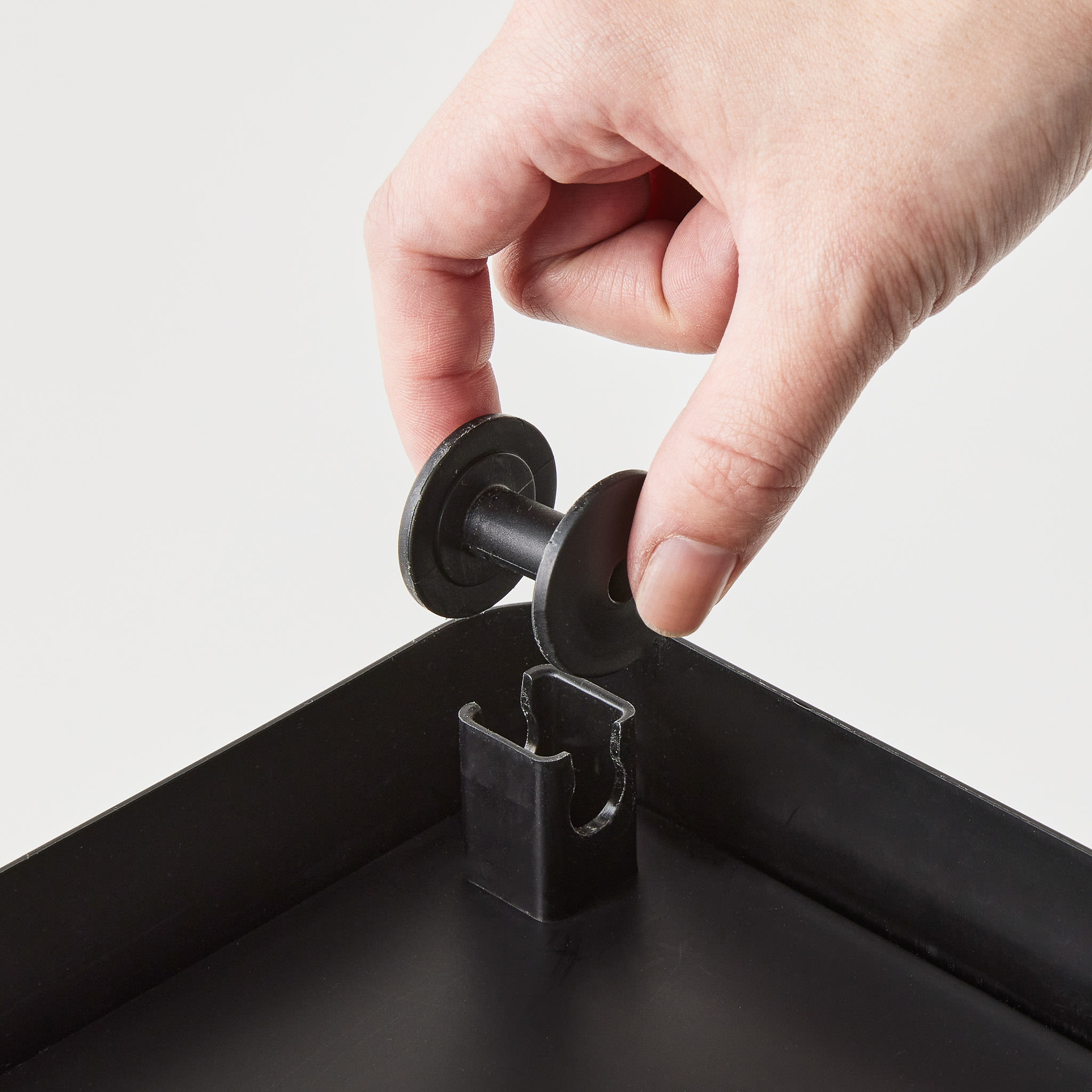 Airtight Trash Can with Casters : Mobile with Casters