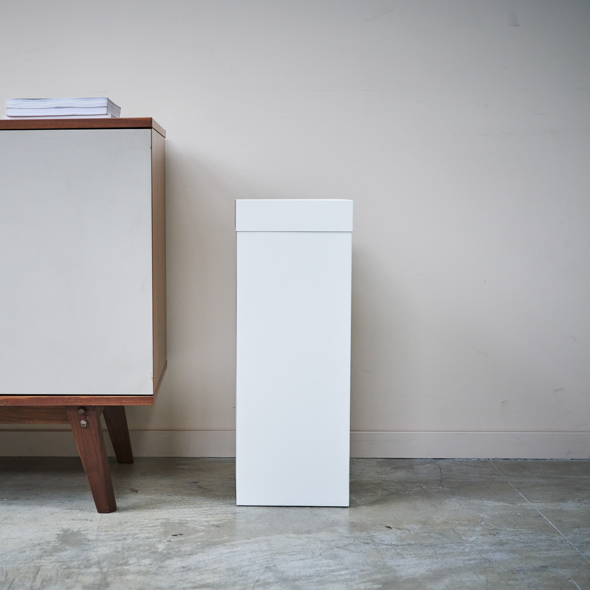 Tall Trash Can : Sleek, Modern Design