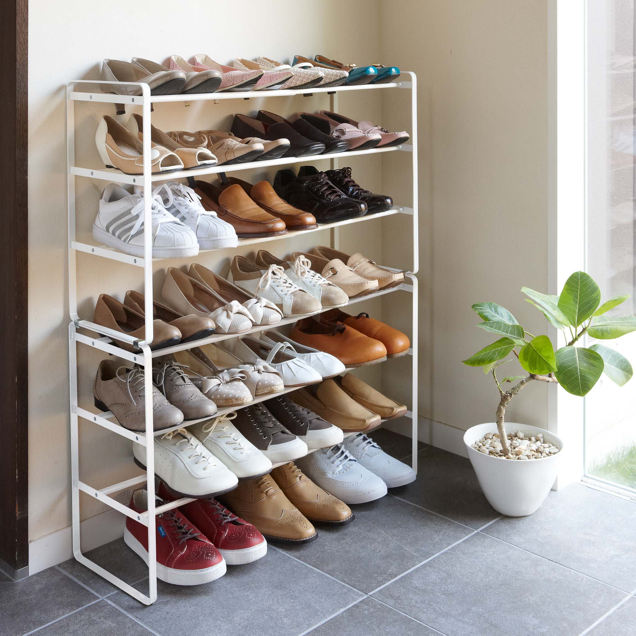 3-Tiered Extendable Shoe Rack : Stackable