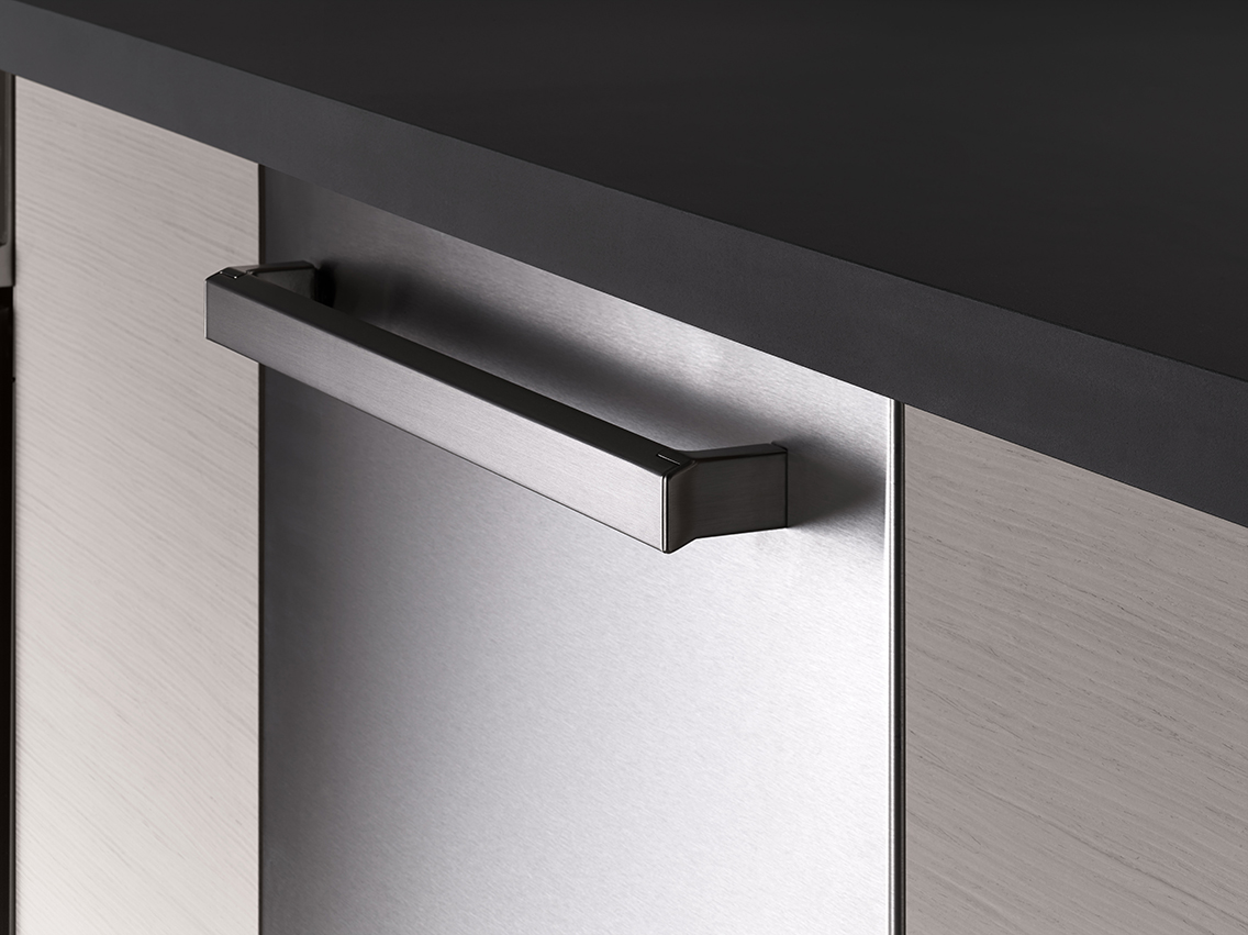Bertazzoni 18" Handle Kit for dishwasher - Professional Series
