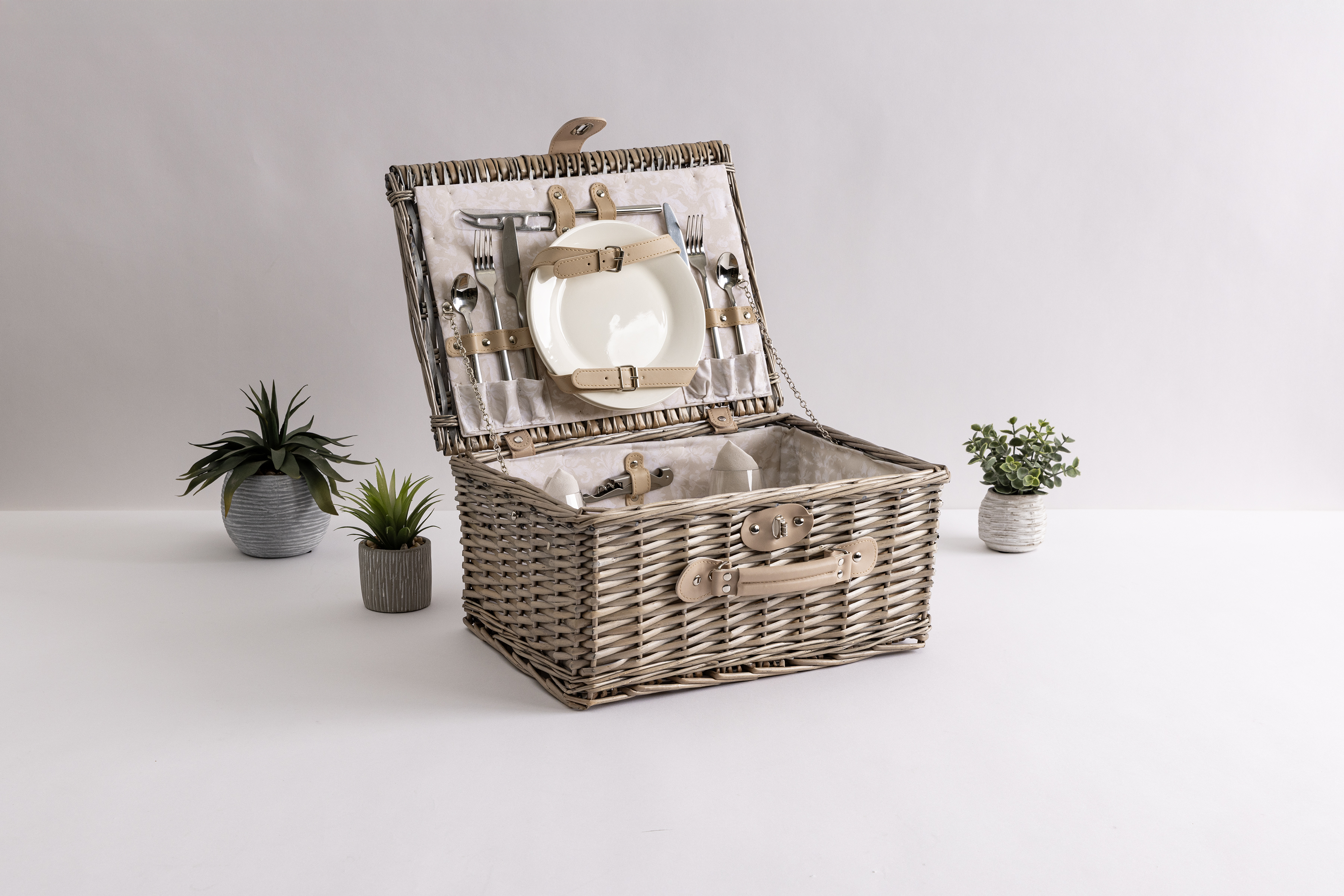 Classic Picnic Basket for 2