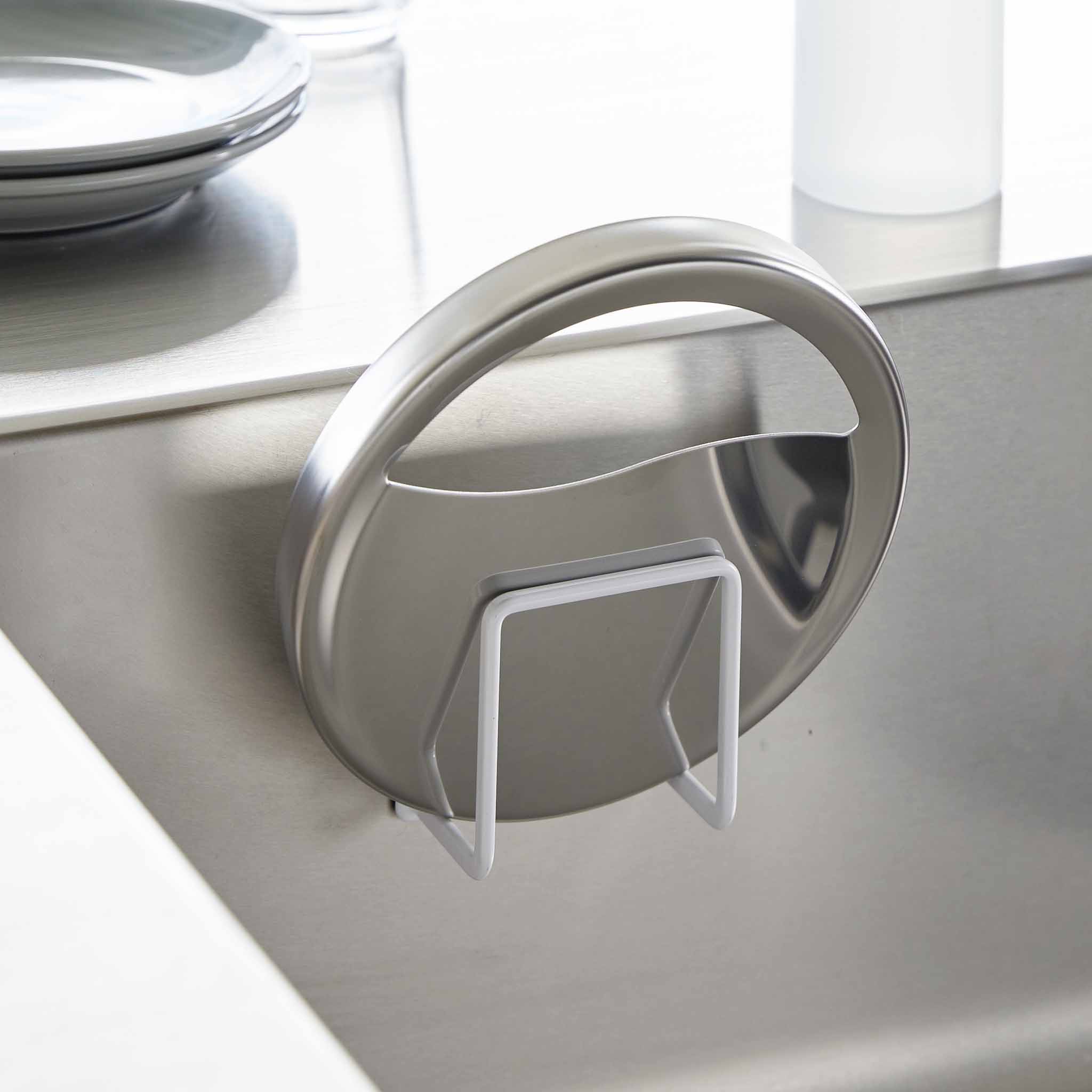 Film Hook Sponge Holder : Easy Film Hook Installation