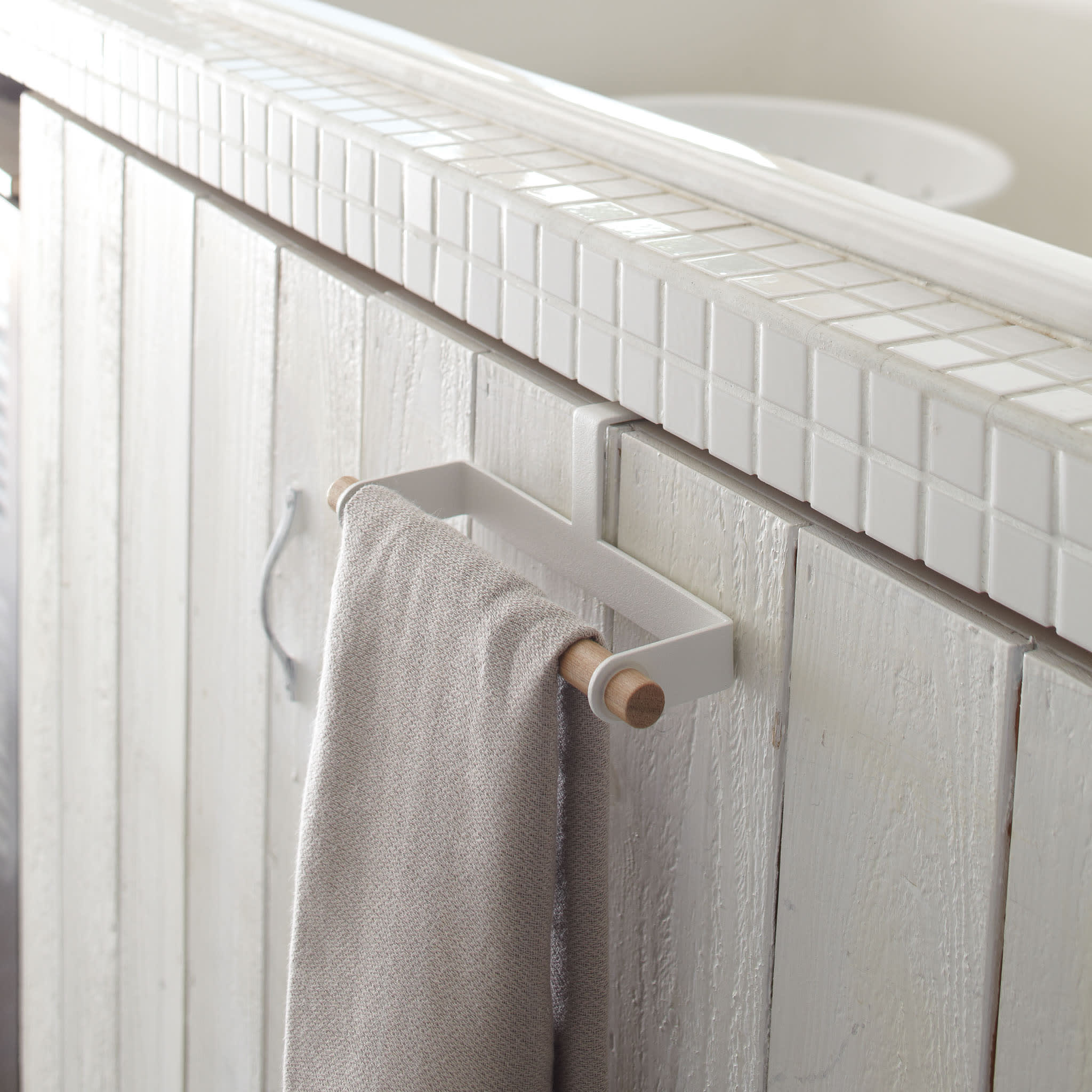 Towel Hanger : Towel Always Within Reach