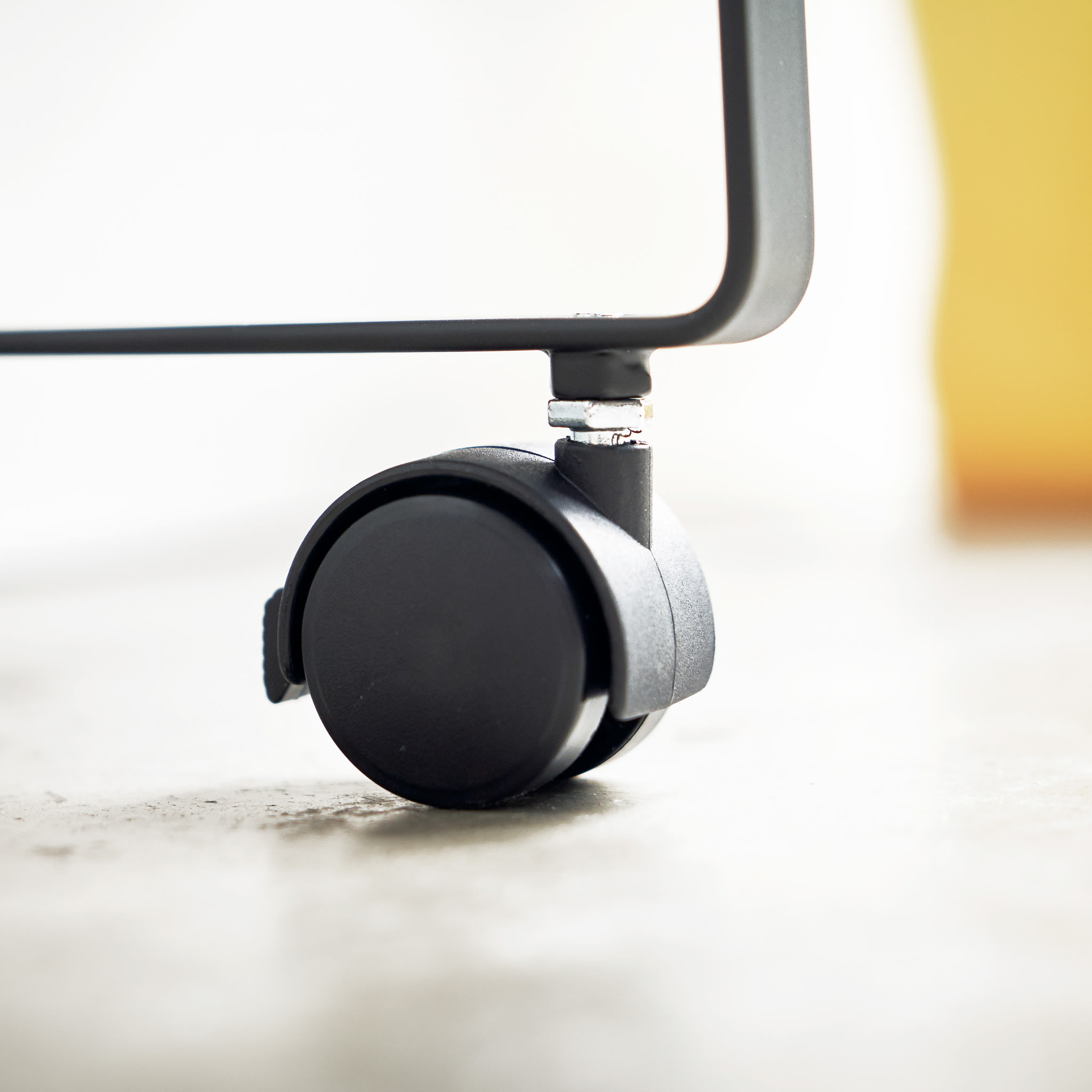 Storage Cart with Basket : Mobile and Practical