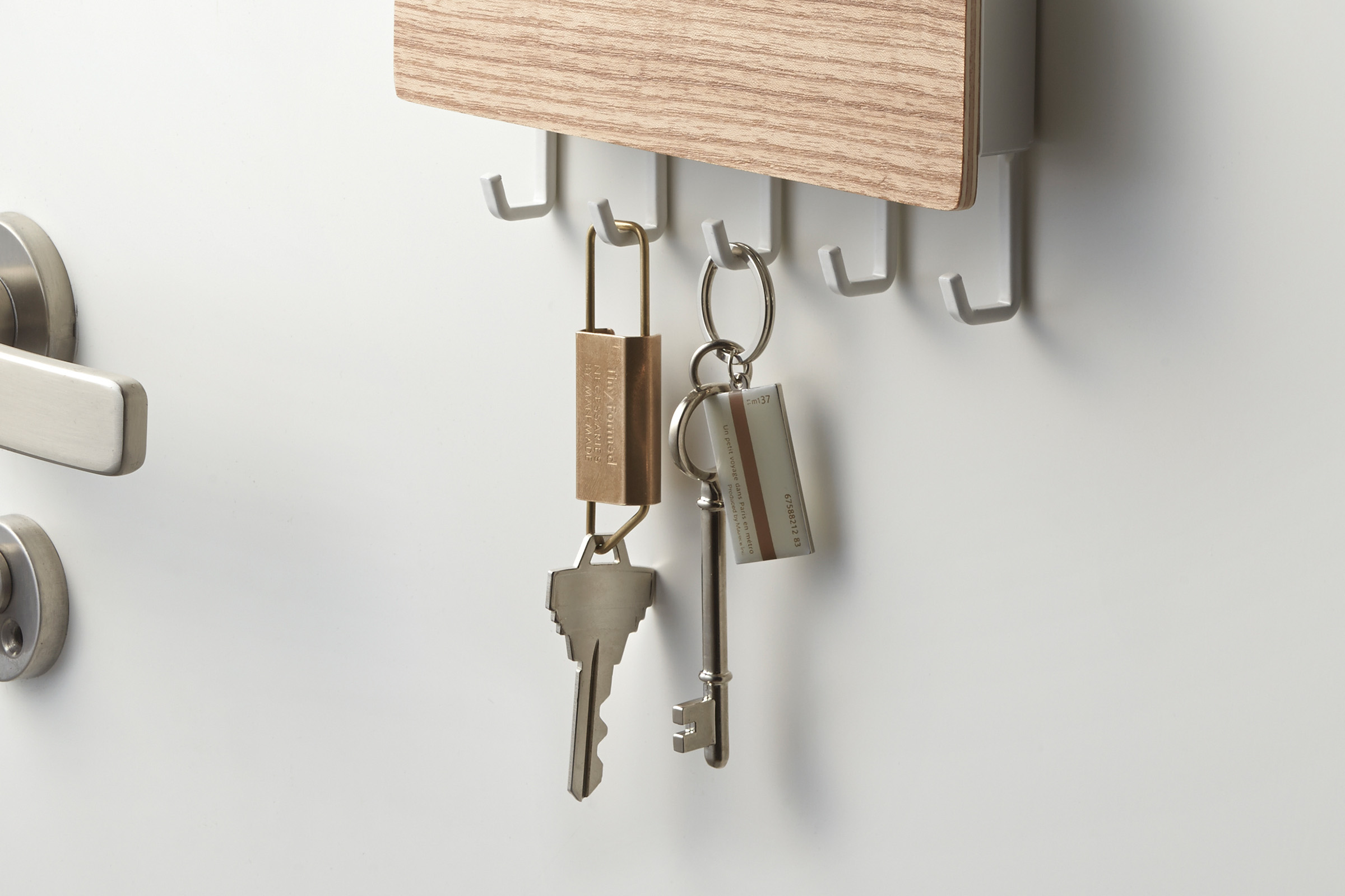 Yamazaki's magnetic key holding keys.
