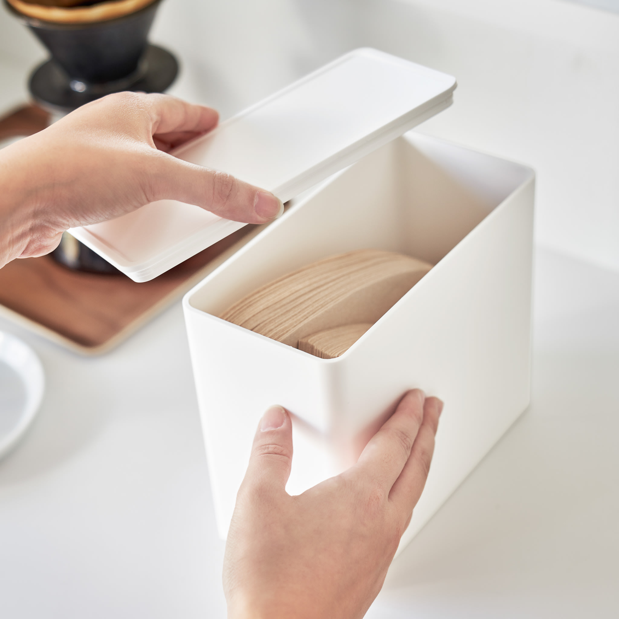 Coffee Filter Case : Plenty of Storage Space