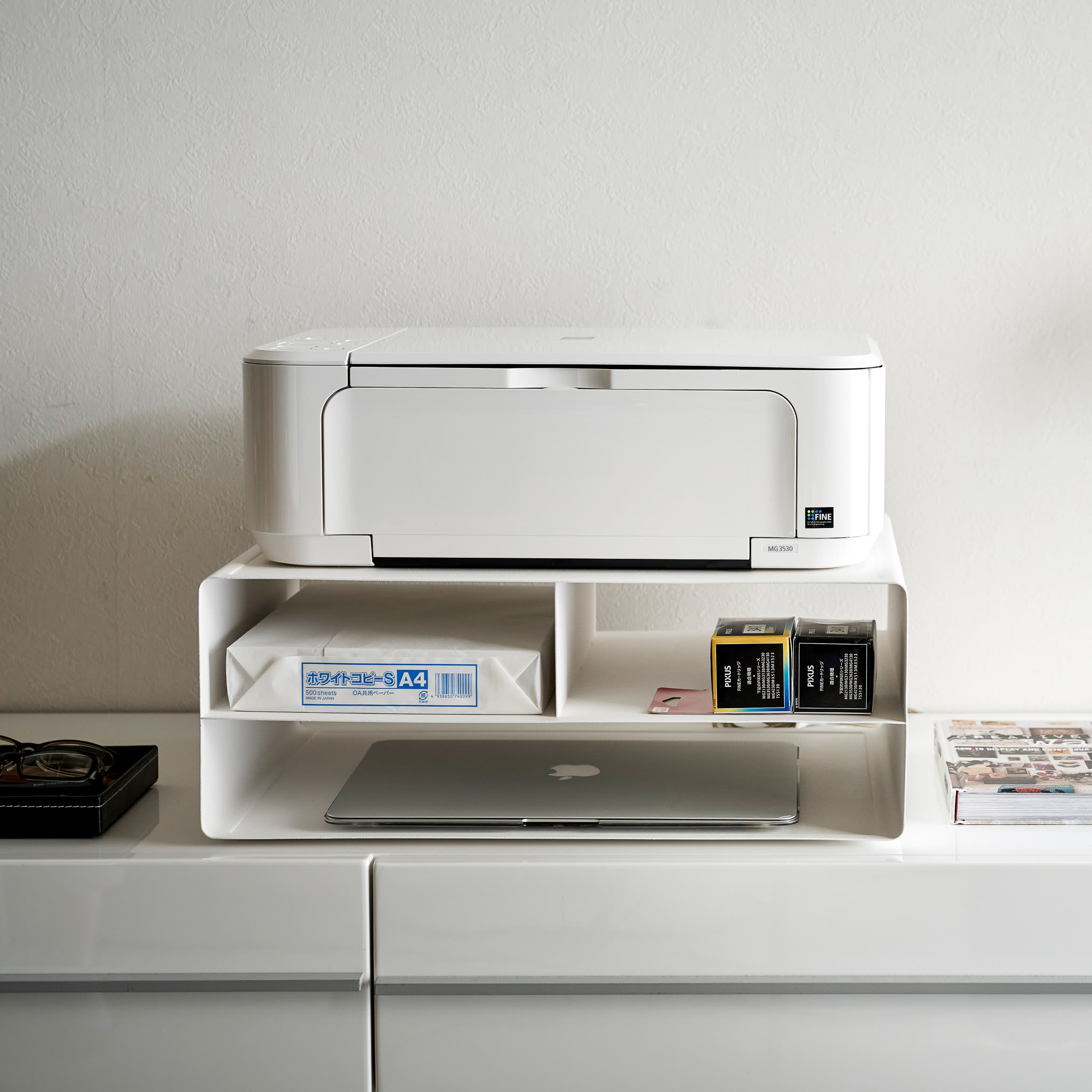 Druckerregal : Ablage für Patronen und mehr.