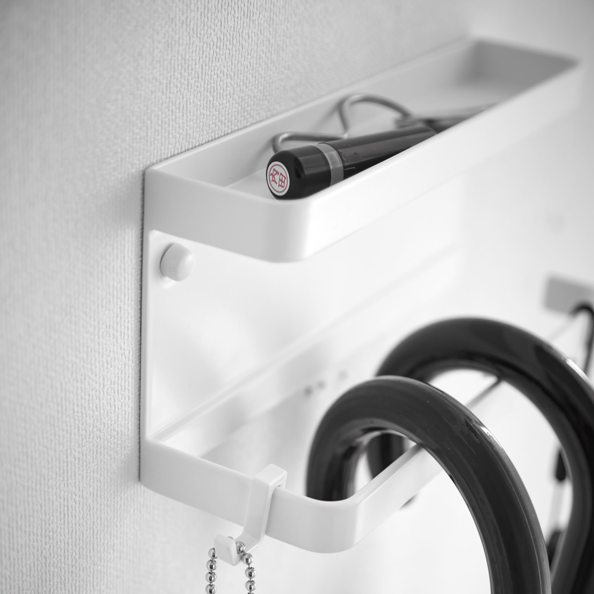 Wall-Mounted Umbrella Holder : Easy Installation