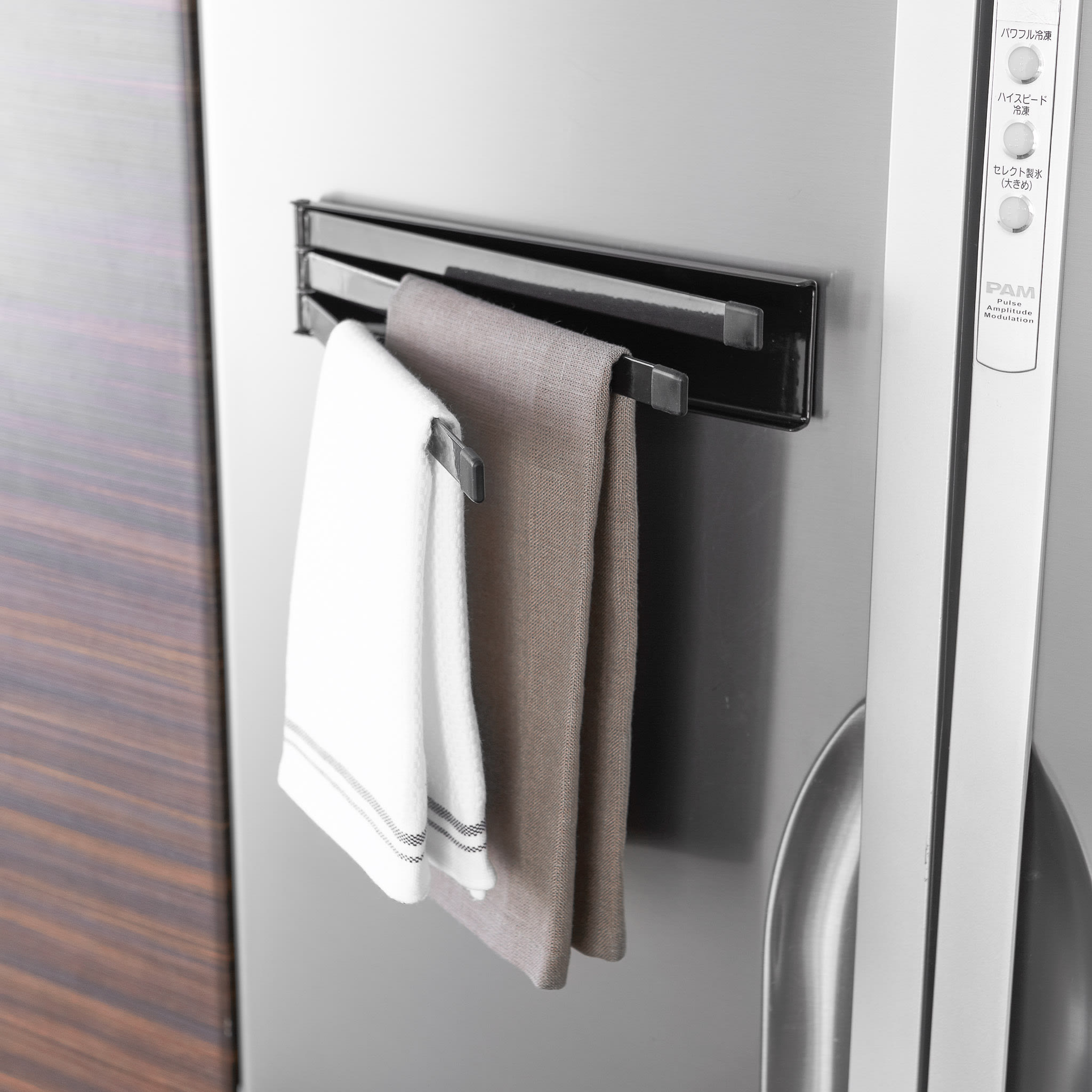 Magnetic Dishcloth Hanger : Holds Up to Three Tea Towels