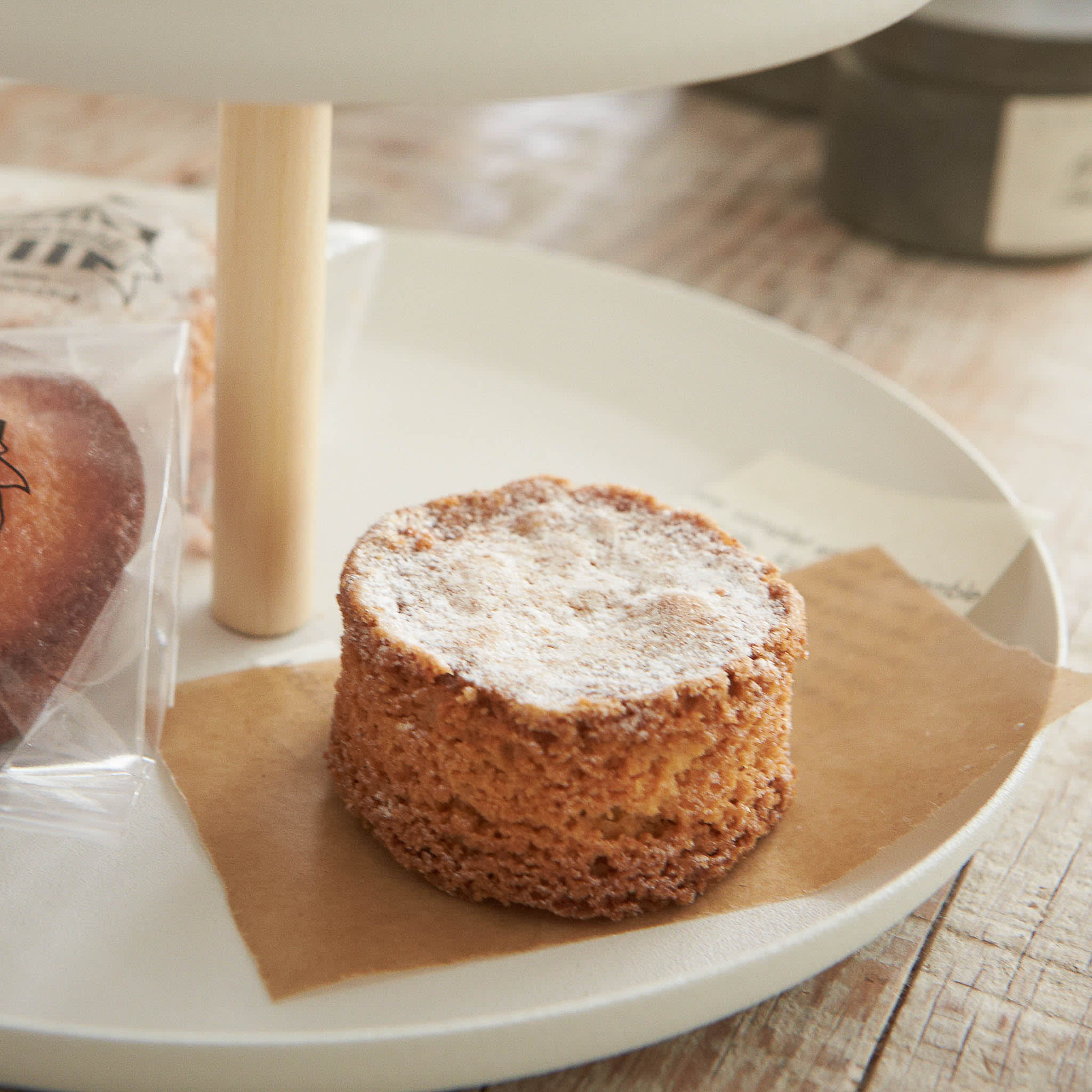 3-Tiered Serving Stand : Stylish Serving