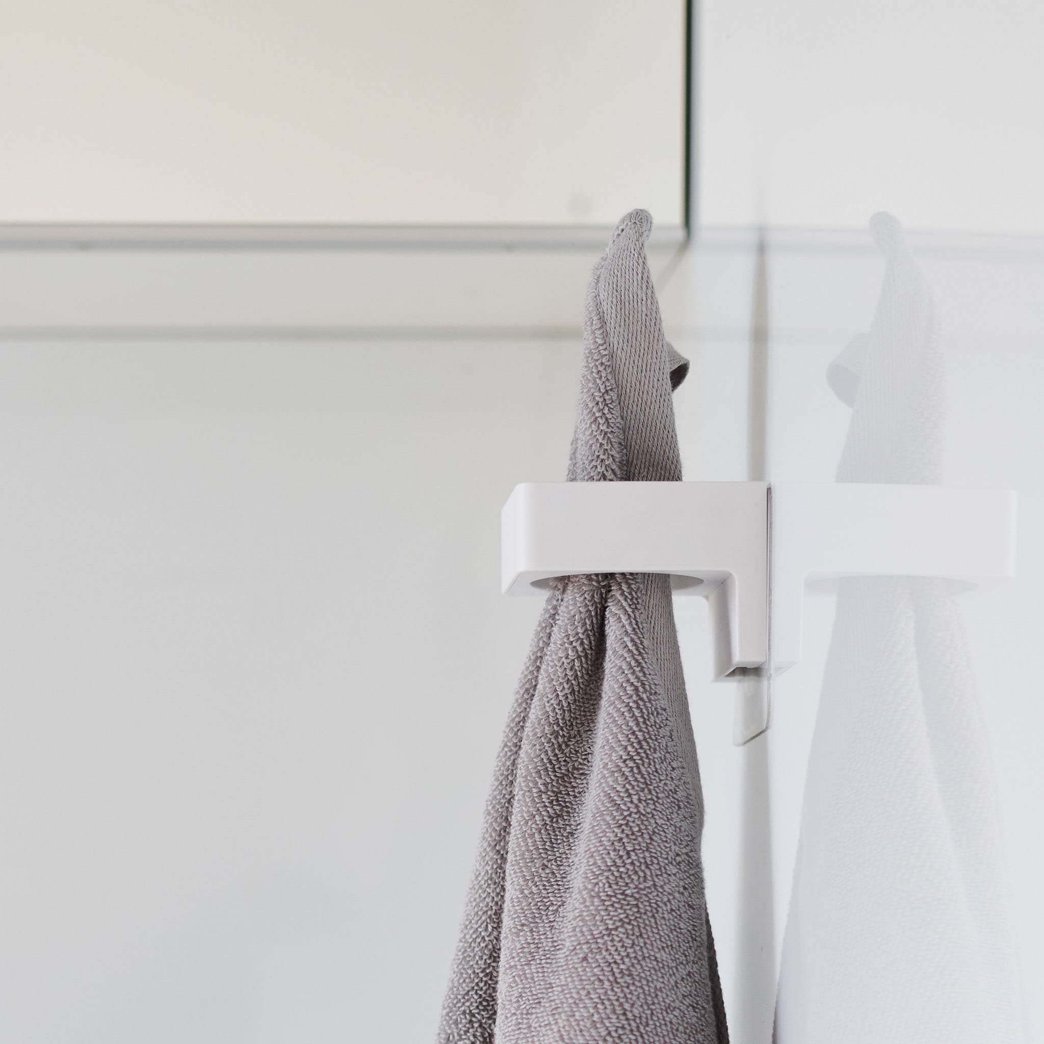 Film Hook Multi-Use Ring : Versatile Uses