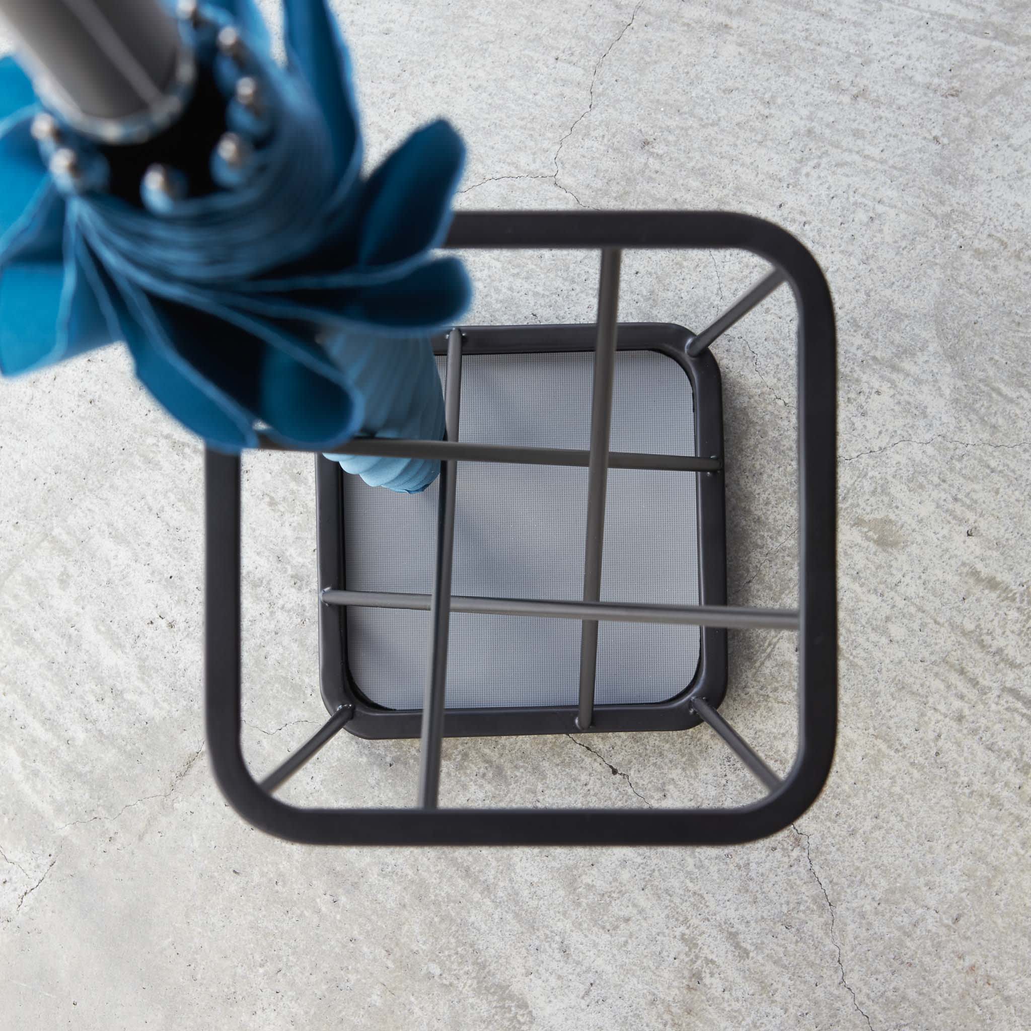 Umbrella Stand : Visual Highlight