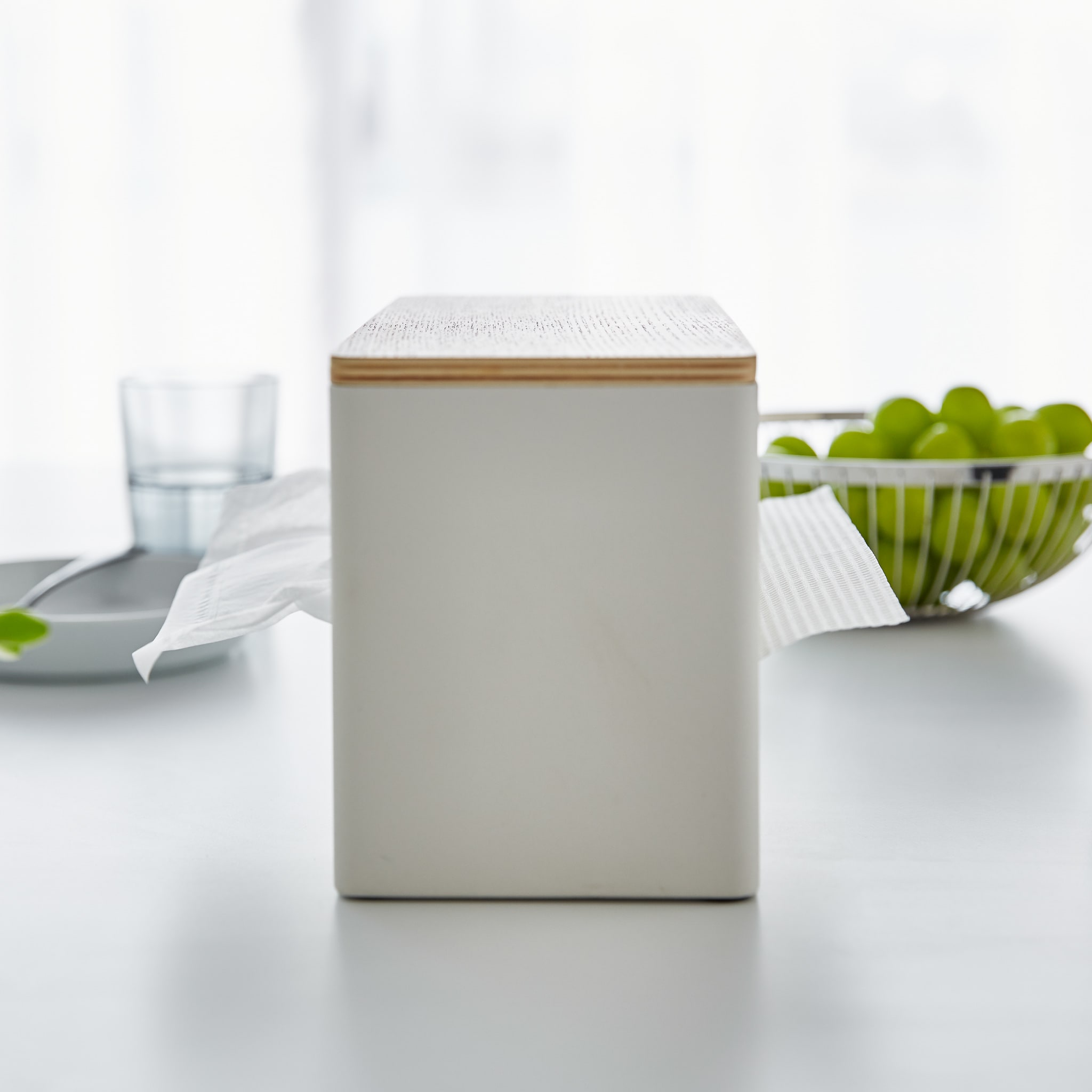 Double-Sided Tissue Case : Double-Sided Access