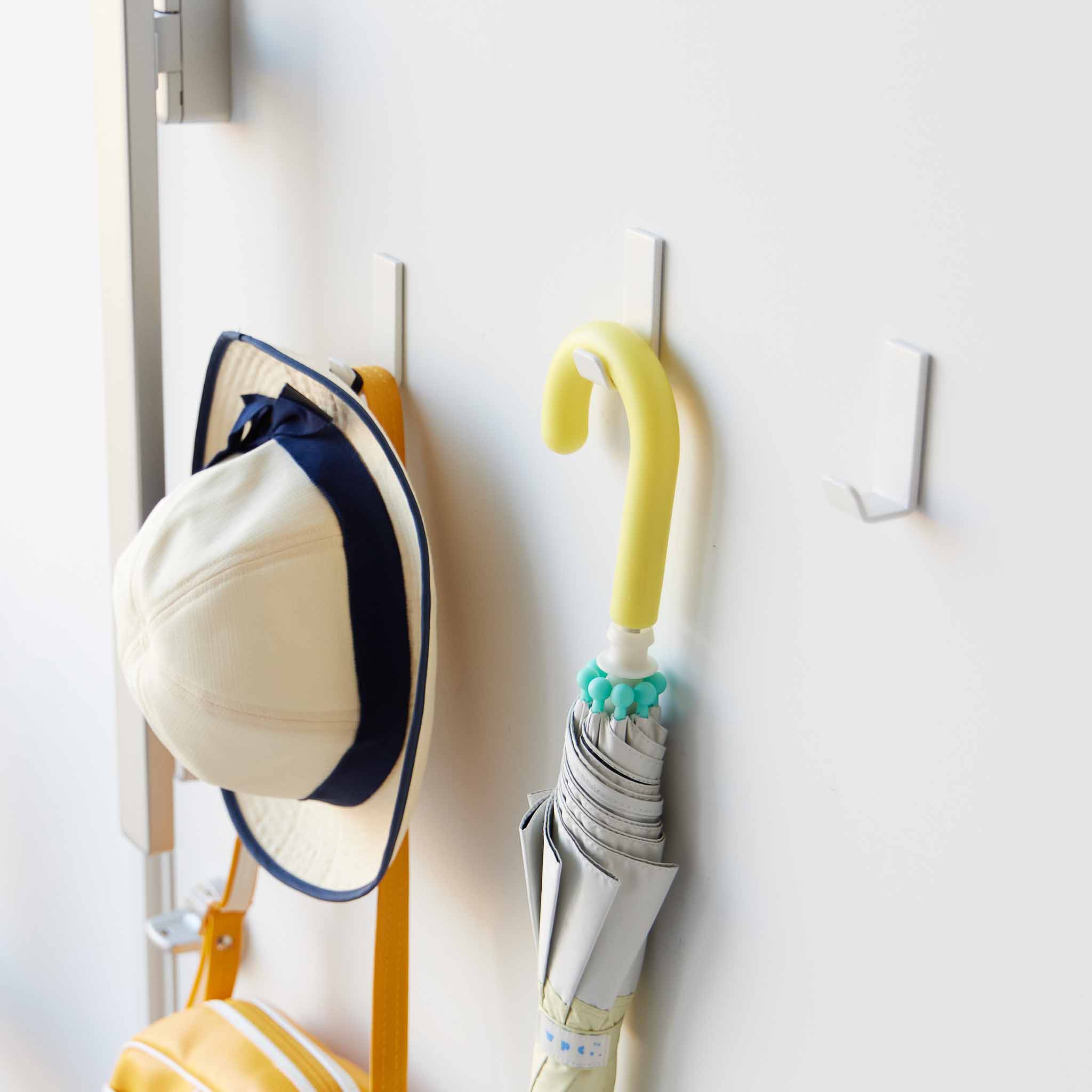 Magnetic Hooks S (Set of 3) : Multi-Use Hooks for Daily Items