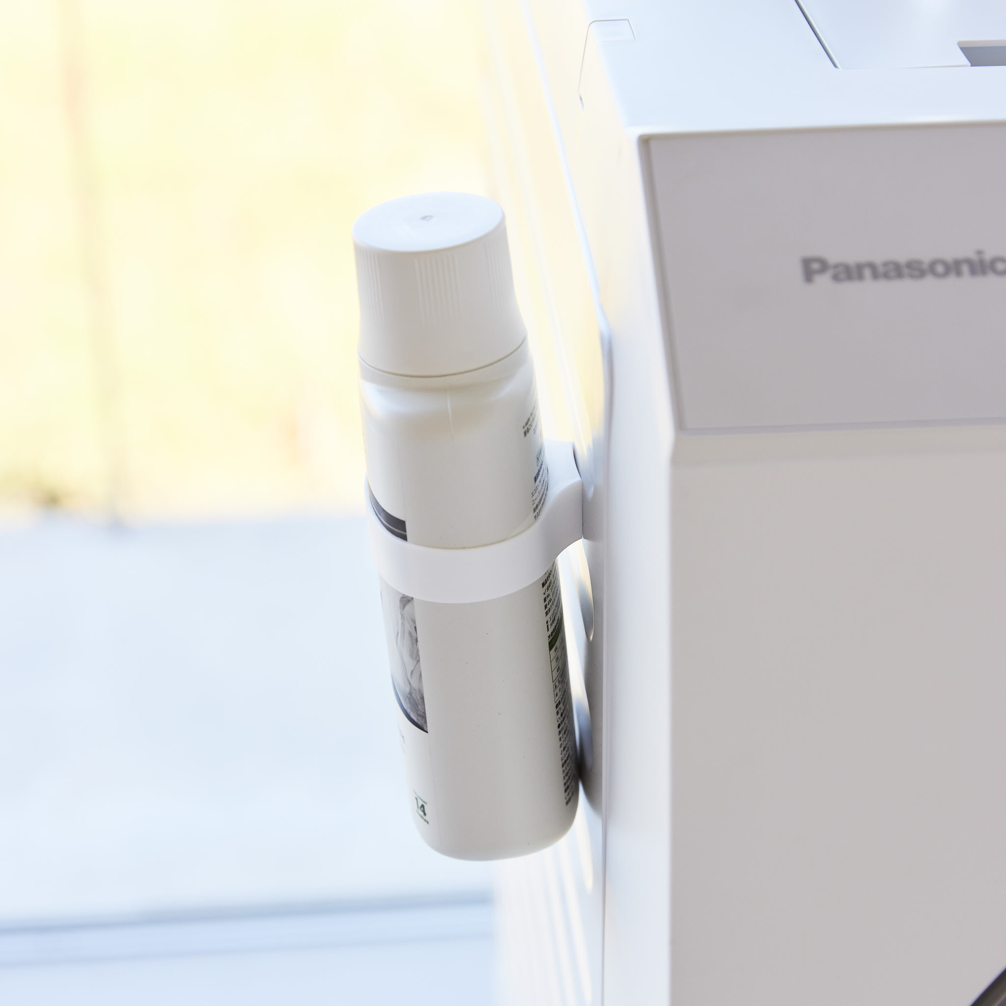 Magnetic Silicone Band : Magnetically Attaches to Bottles