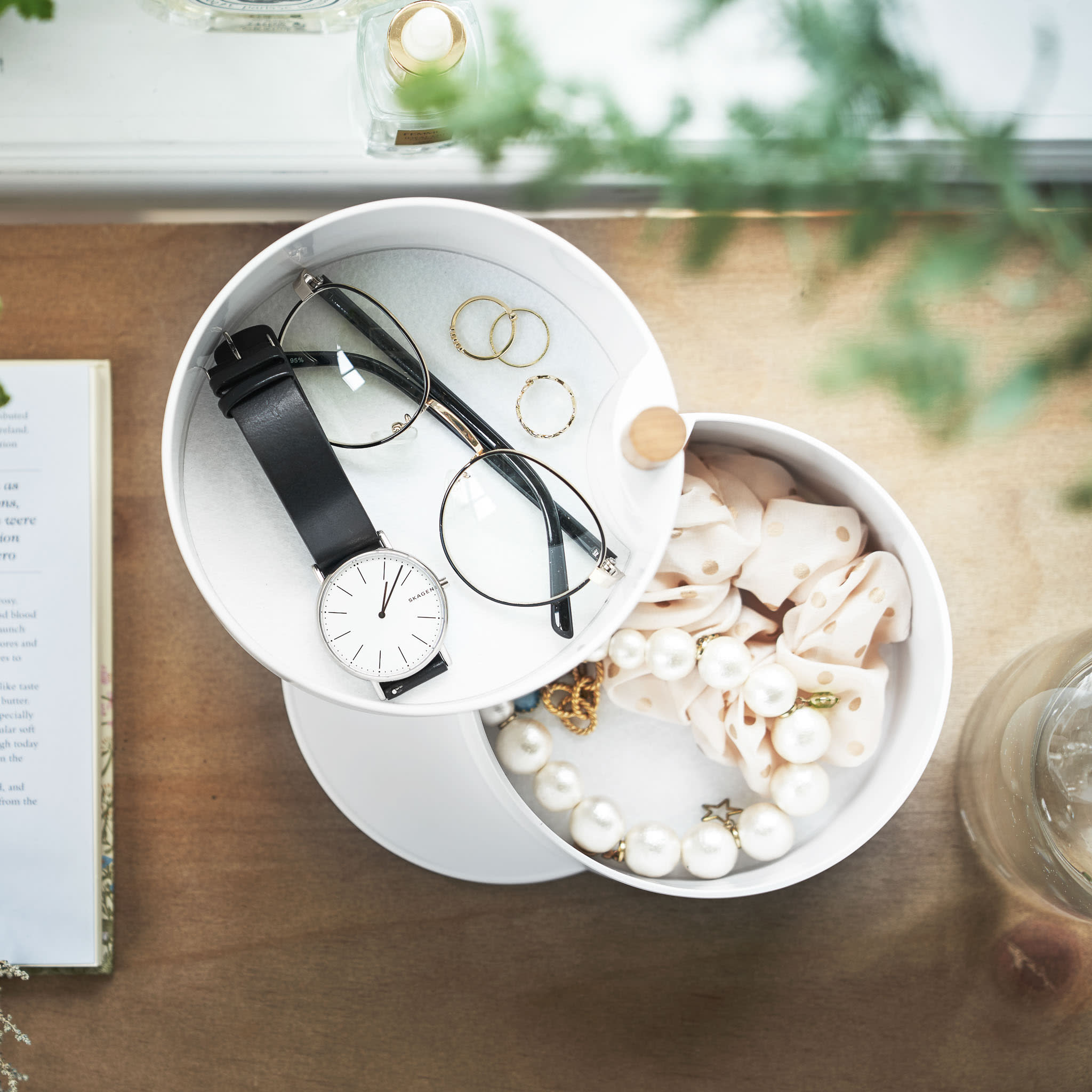 2-Tiered Accessory Box Deep : Swing-Out Design