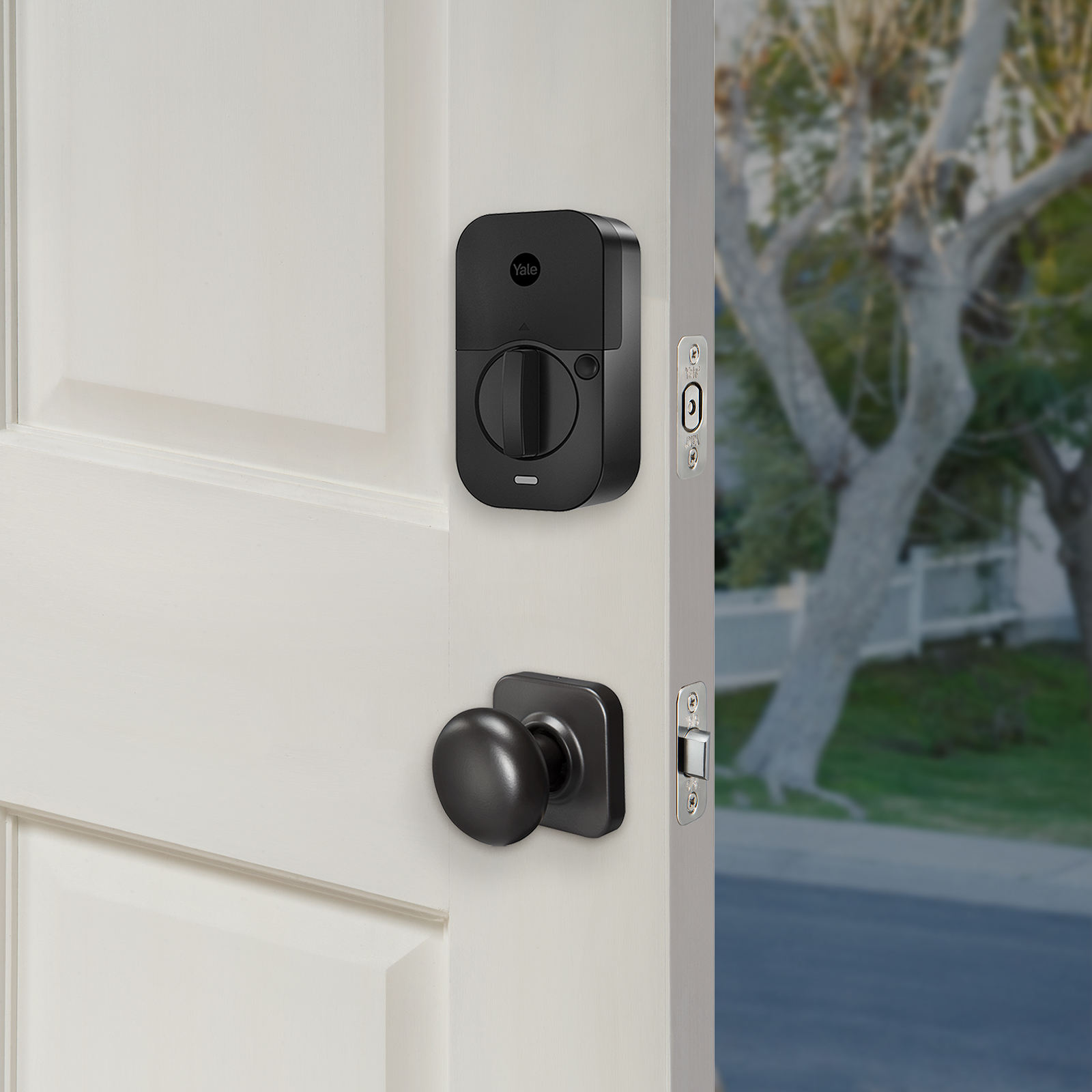 Yale Assure Lock 2 Touch Key-Free Keypad with Wi-Fi and Ridgefield Handleset