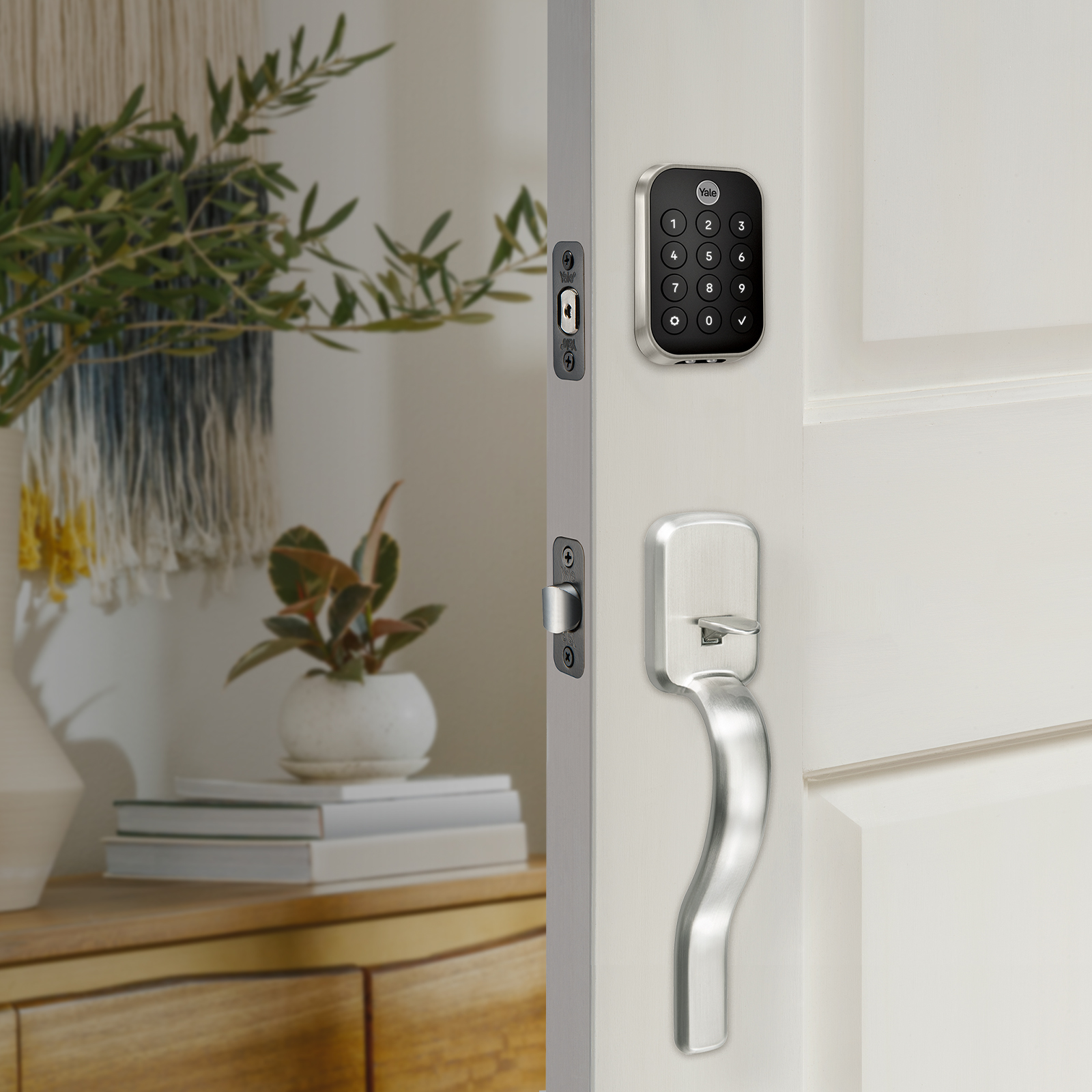 Yale Assure Lock 2 Touch Key-Free Keypad with Wi-Fi and Ridgefield Handle