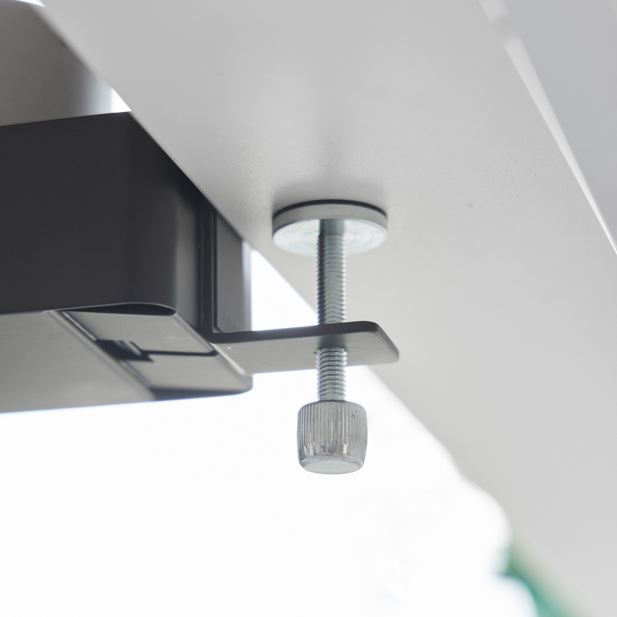 Tableside Smartphone & Cup Holder : Simple Clamp Attachment