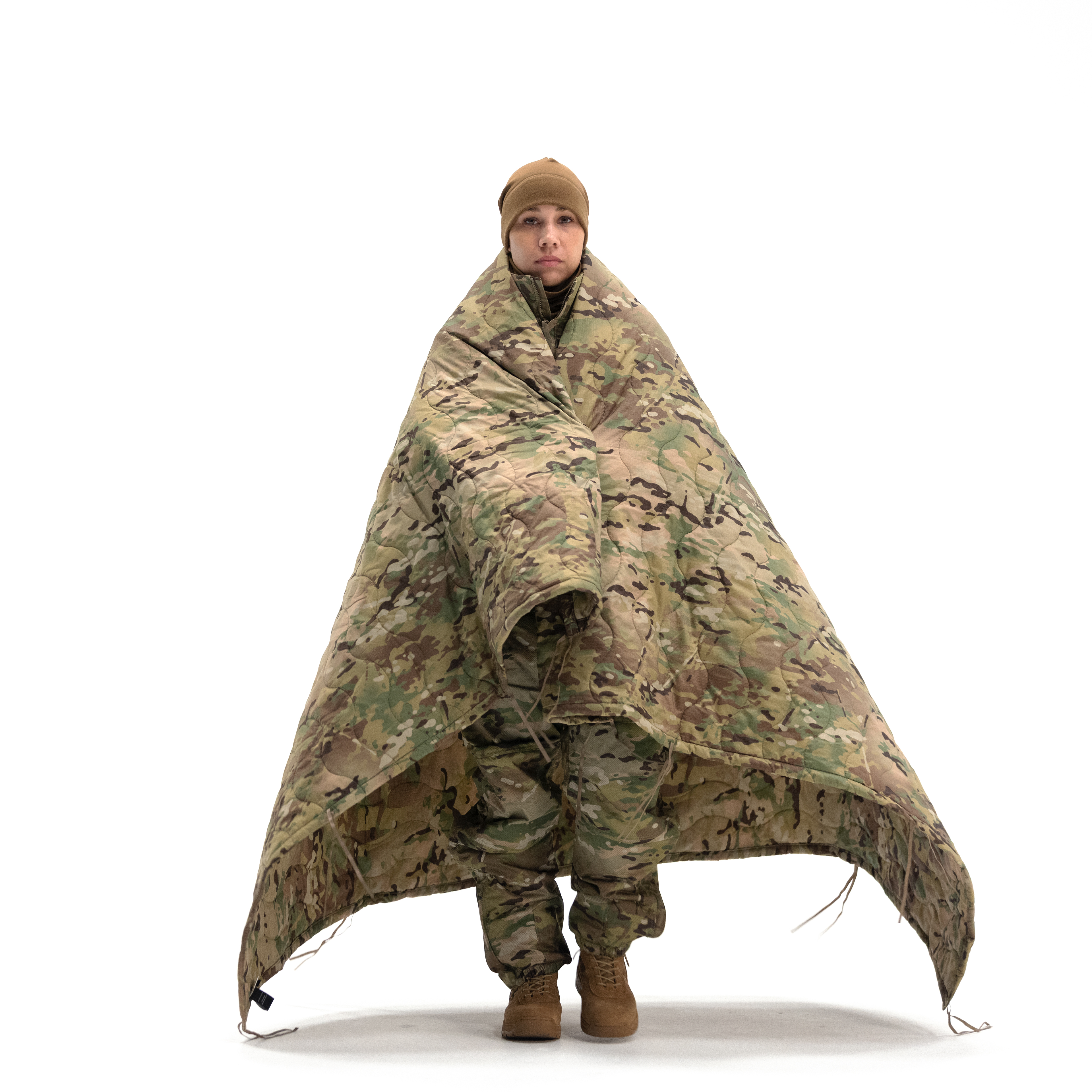 50003-9mu_multicam_blanket_cape_action_10349.jpg