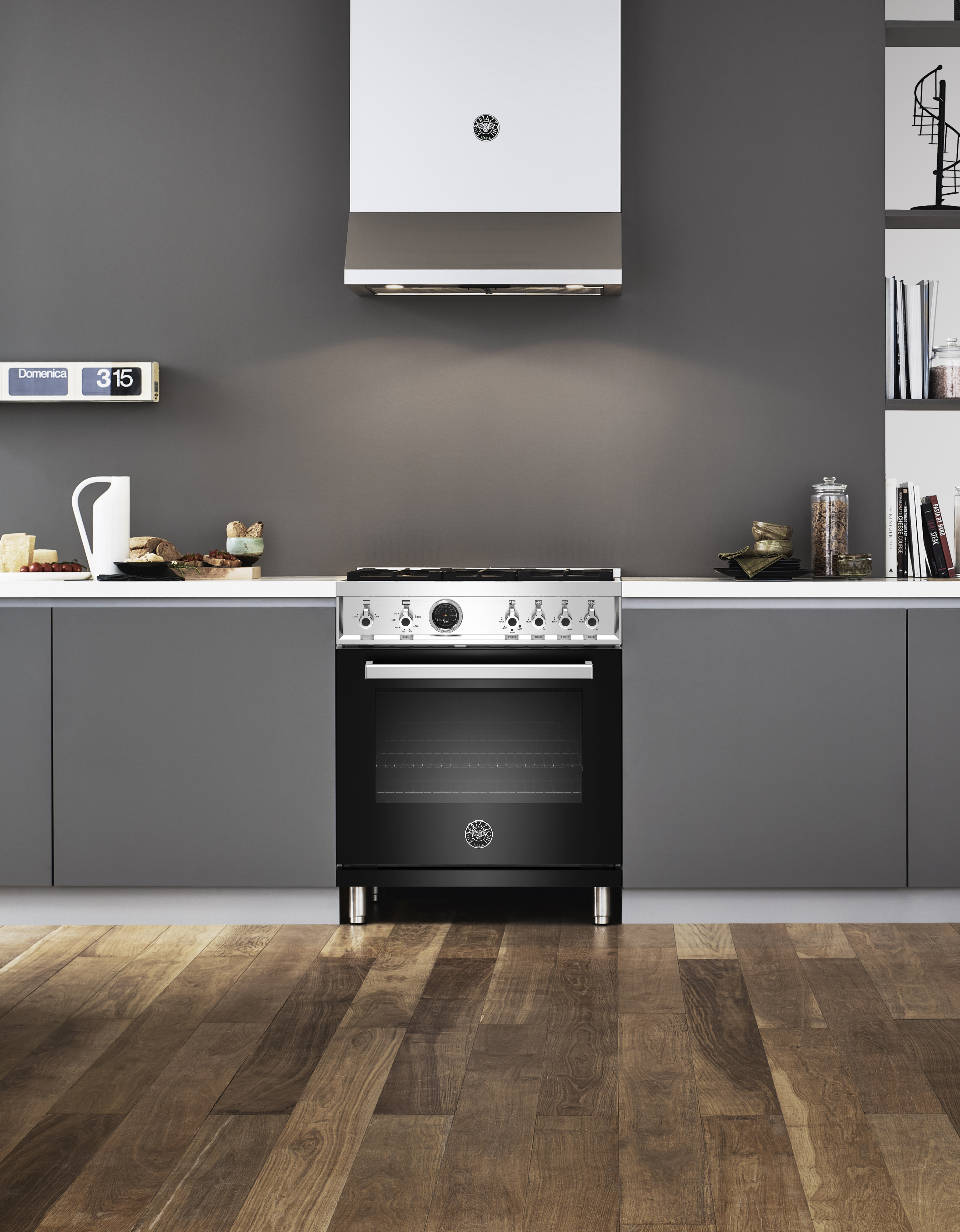 Bertazzoni 30" Professional Series range - Electric self clean oven - 4 brass burners