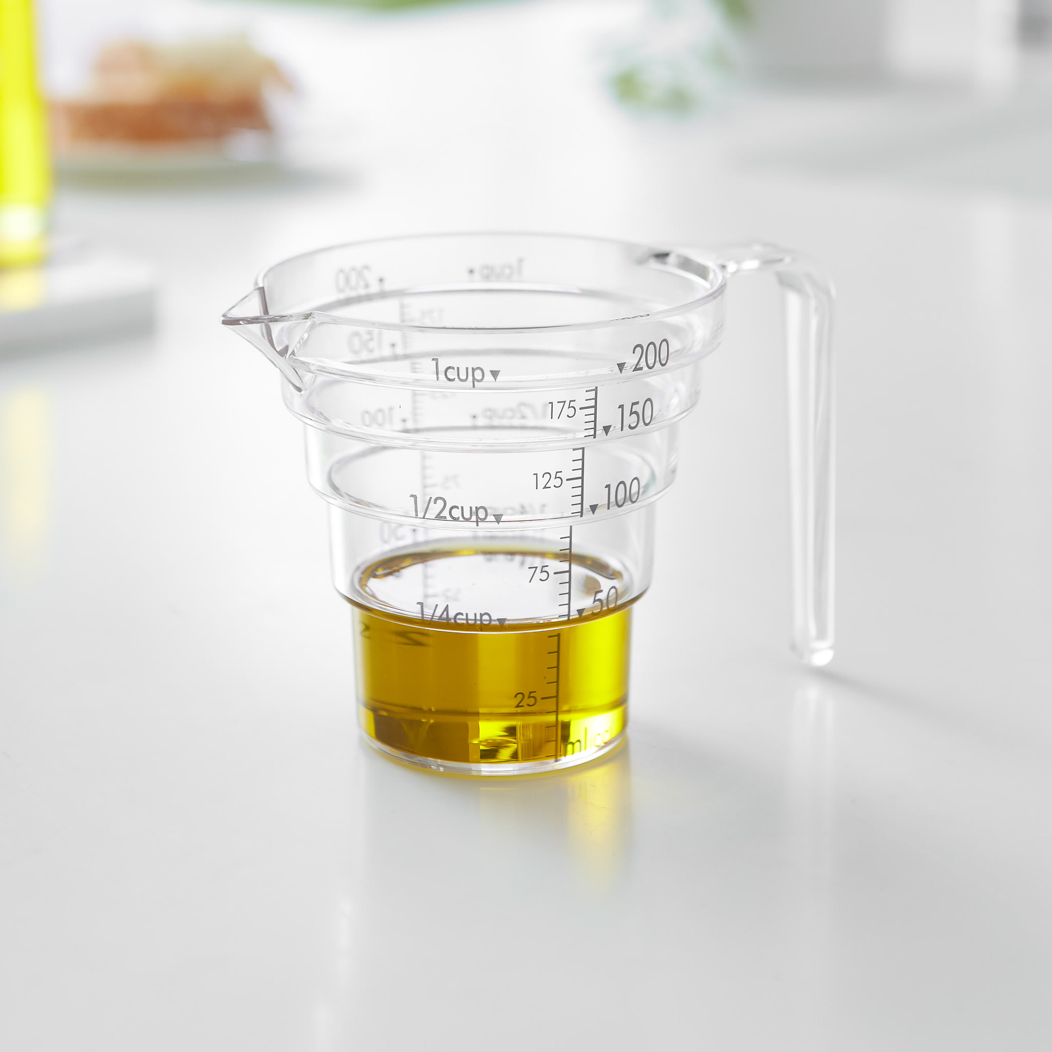 Measuring Cup (200 ml) : Clever Stepped Design
