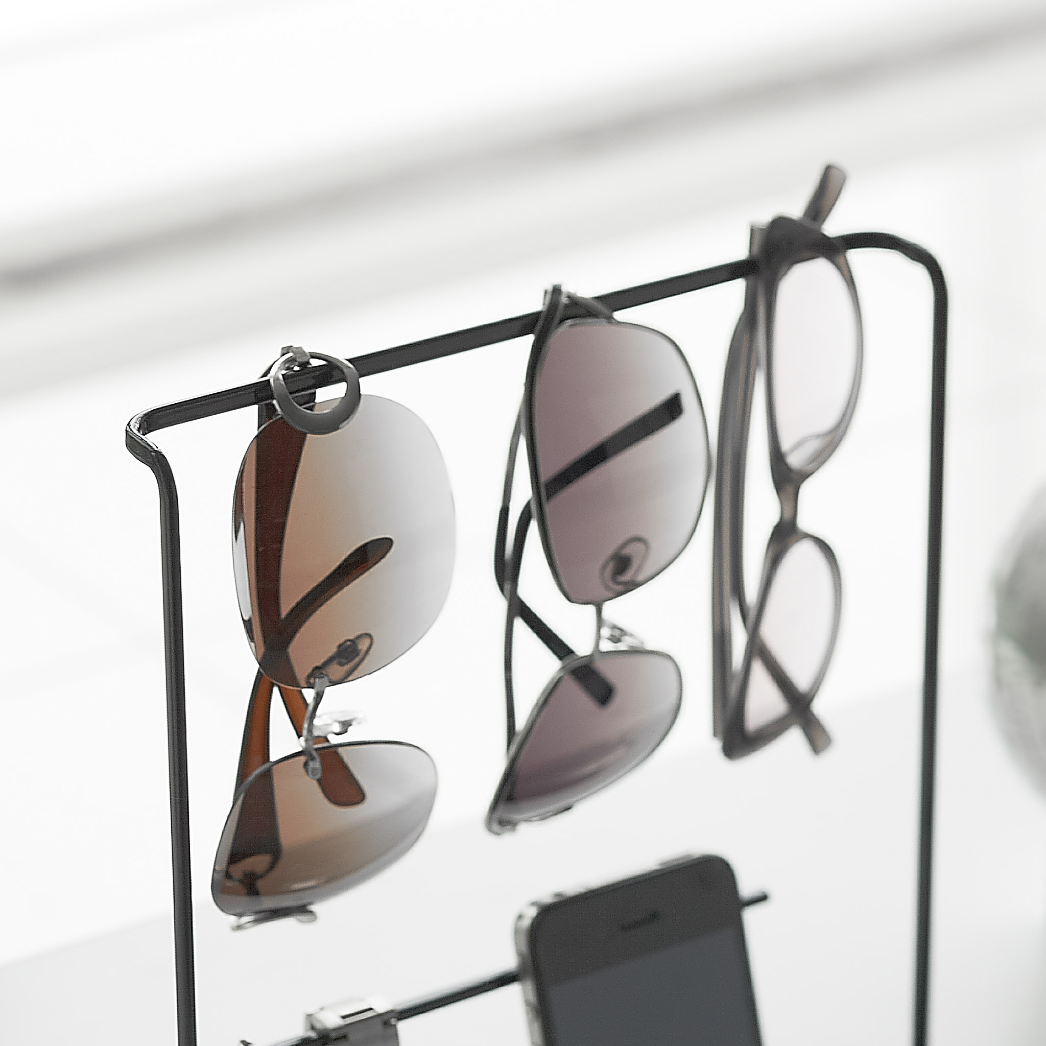Accessory & Sunglasses Stand : Versatile Accessory Storage