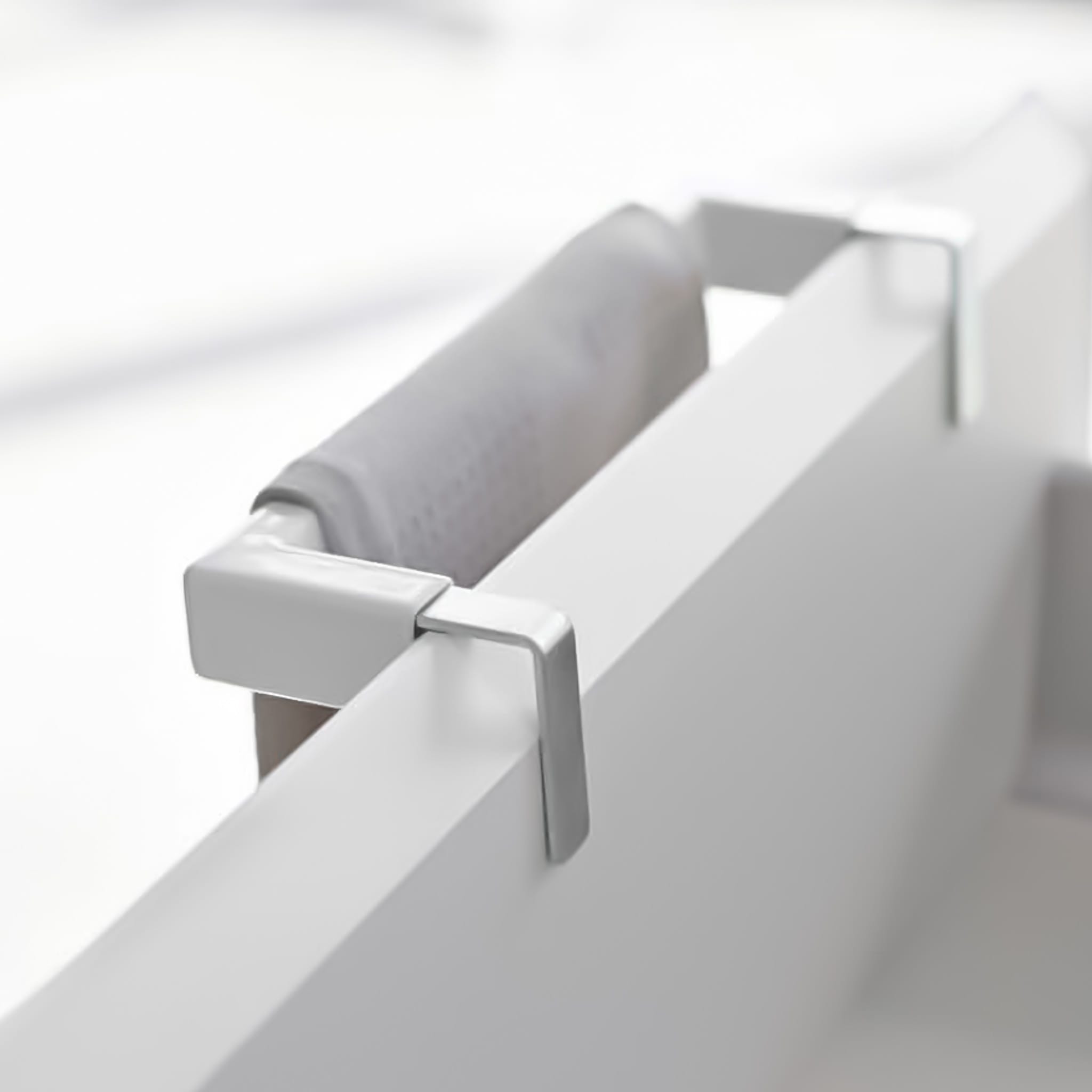 Towel Hanger : For Different Door Thicknesses