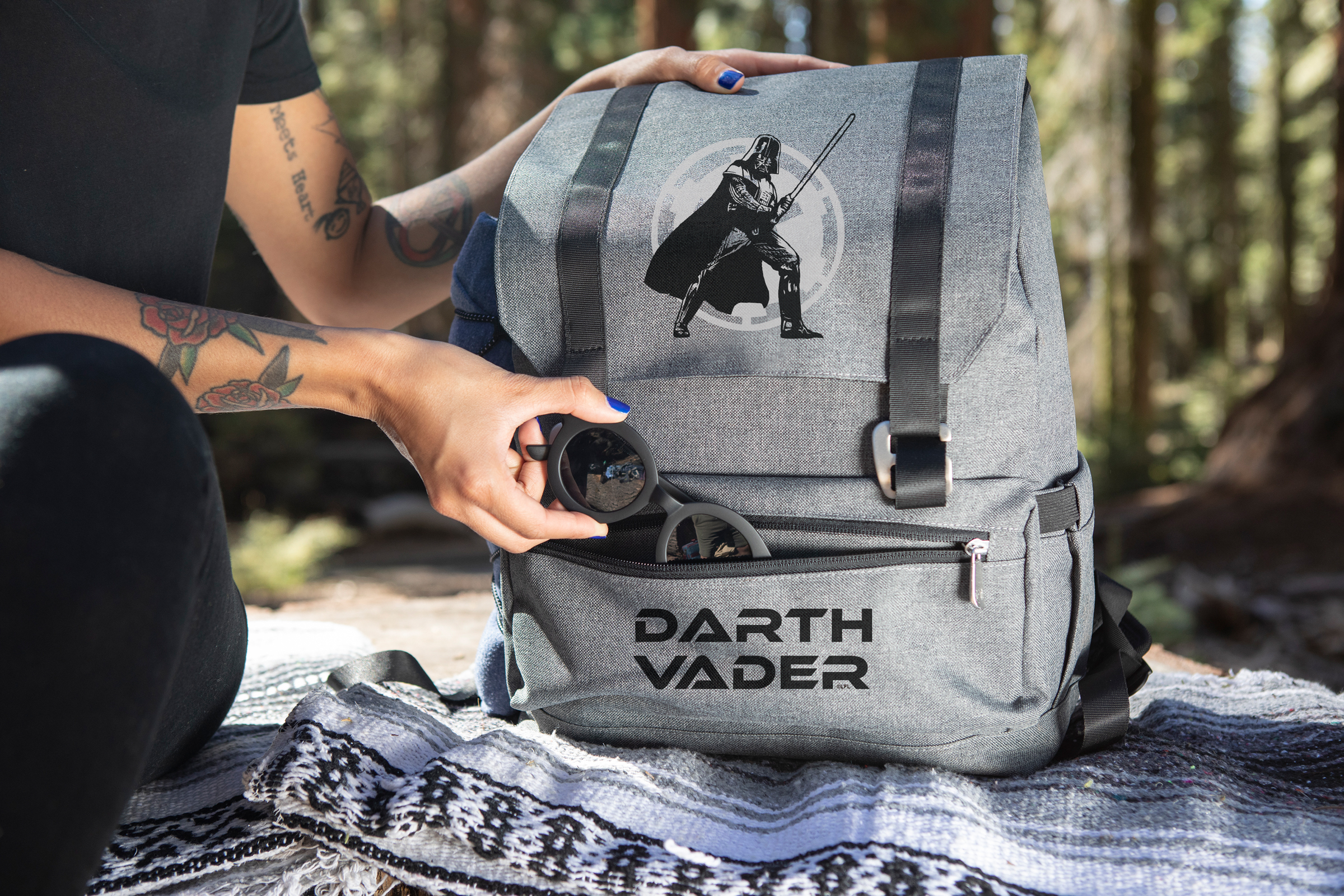 Darth Vader - On The Go Traverse Backpack Cooler