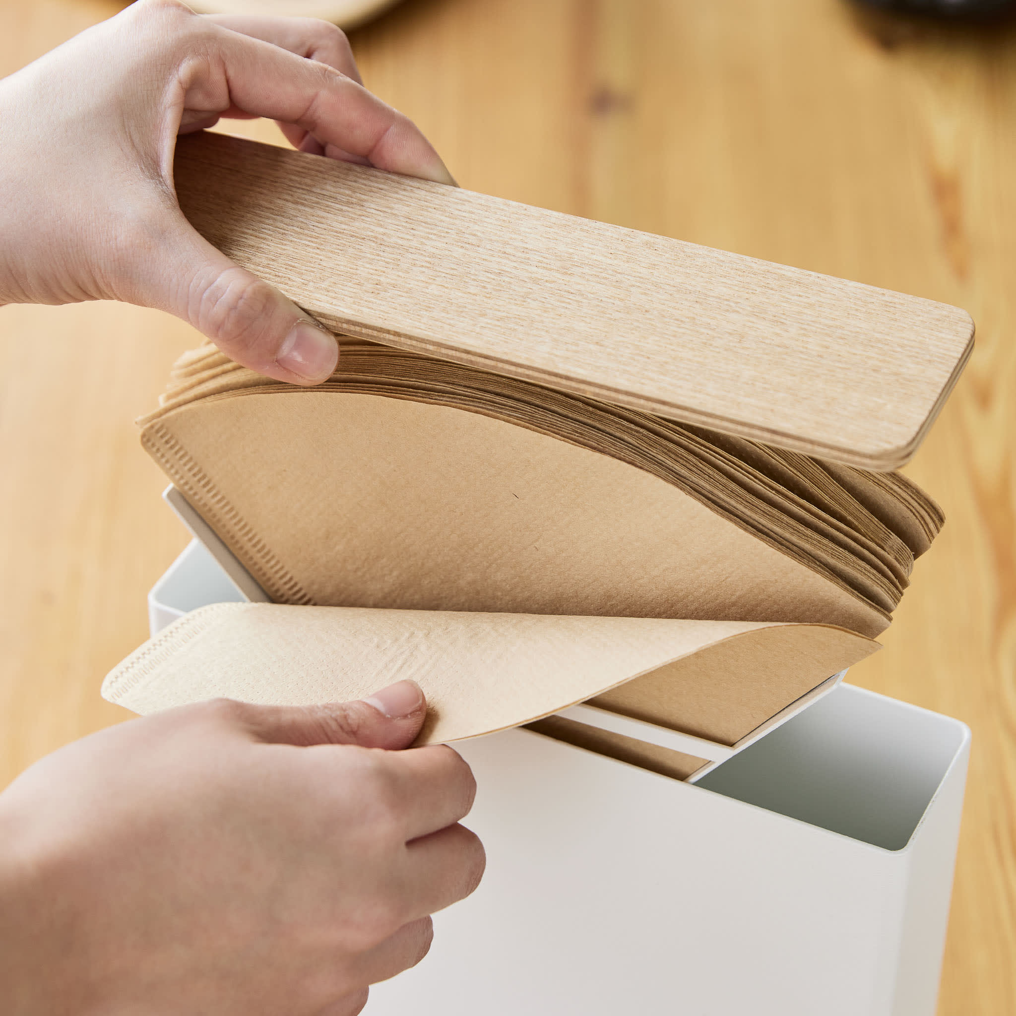 Coffee Paper Filter Case : Fits European Standard Sizes