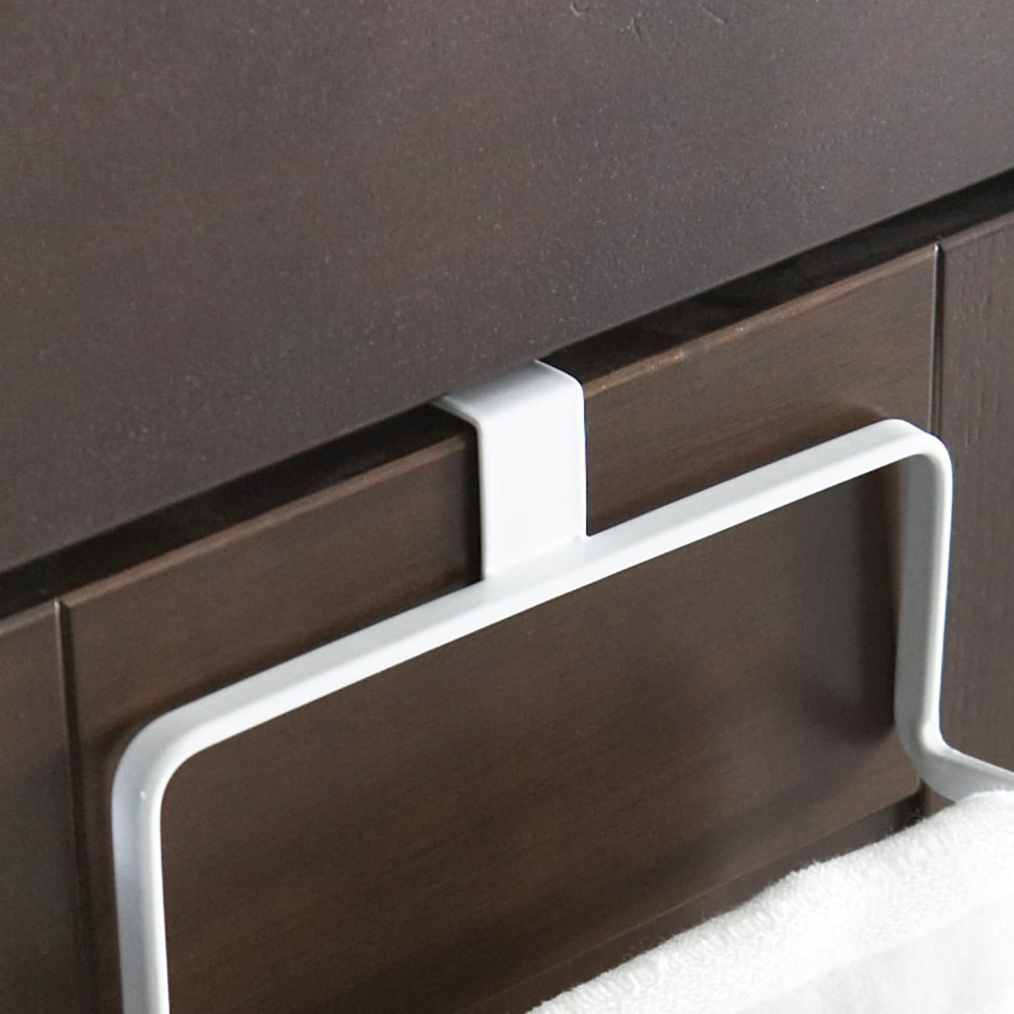 Kitchen Towel Hanger : Over-the-Door Mounting