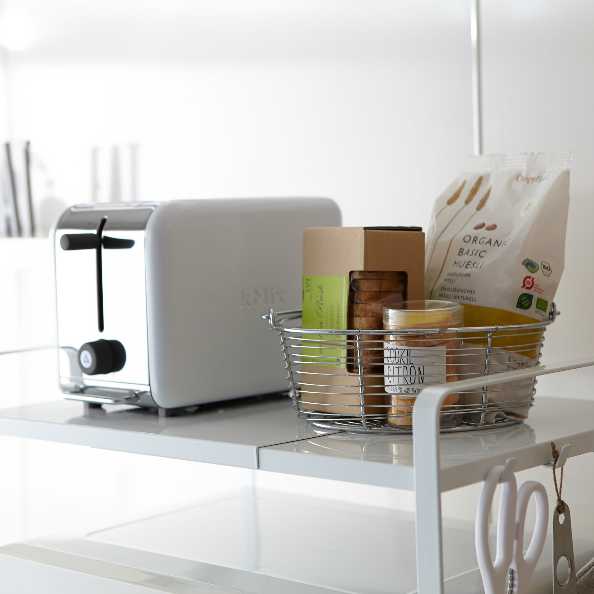 Extendable Kitchen Rack : Durable and Versatile