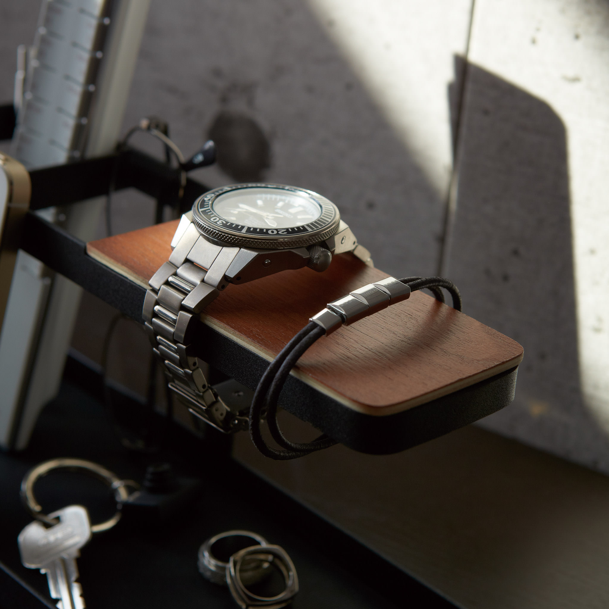 Desk Organizer : Stylish Storage Surface