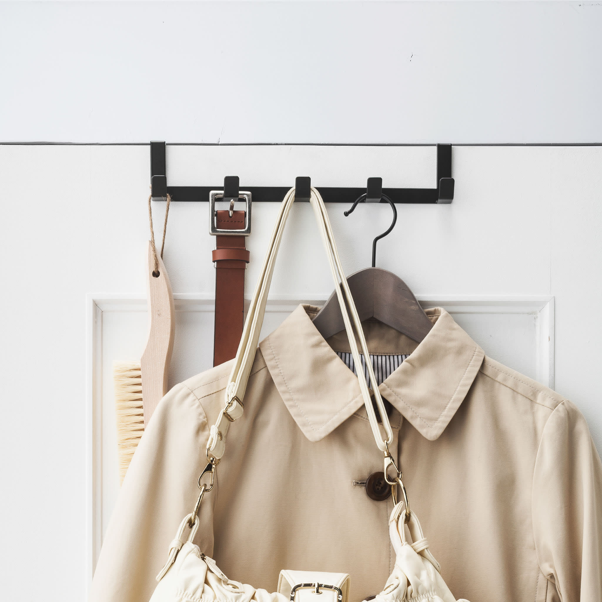 Over-The-Door Hooks : 5 Hooks