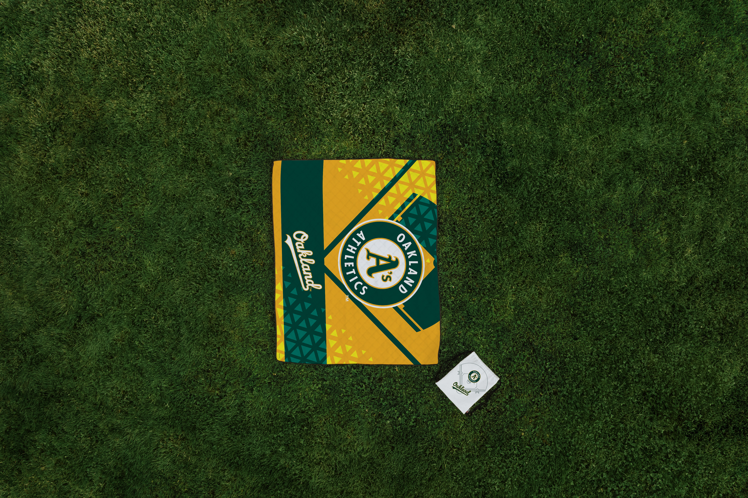 Oakland Athletics - Impresa Picnic Blanket