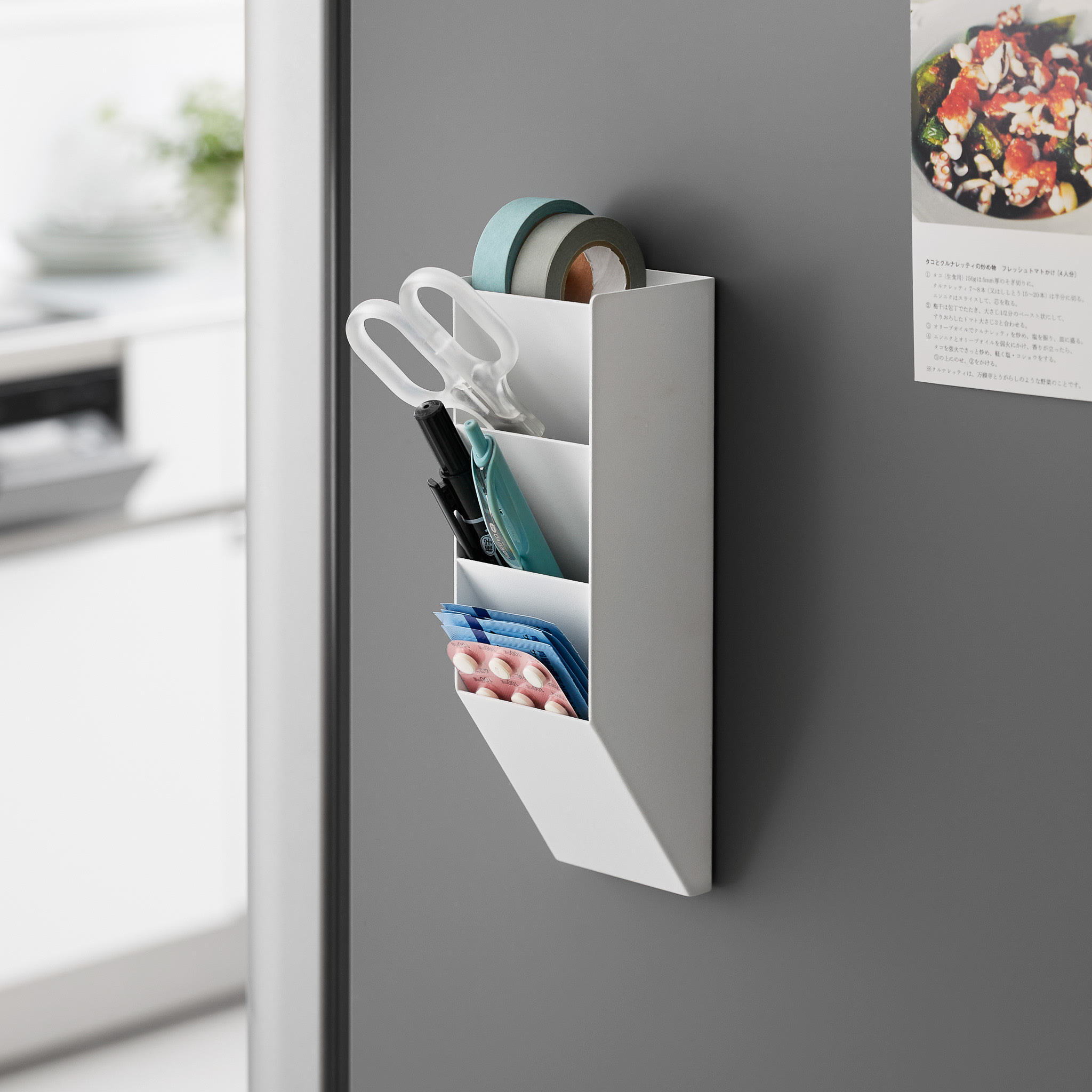 Magnetic Pen Holder : Flexible Mounting