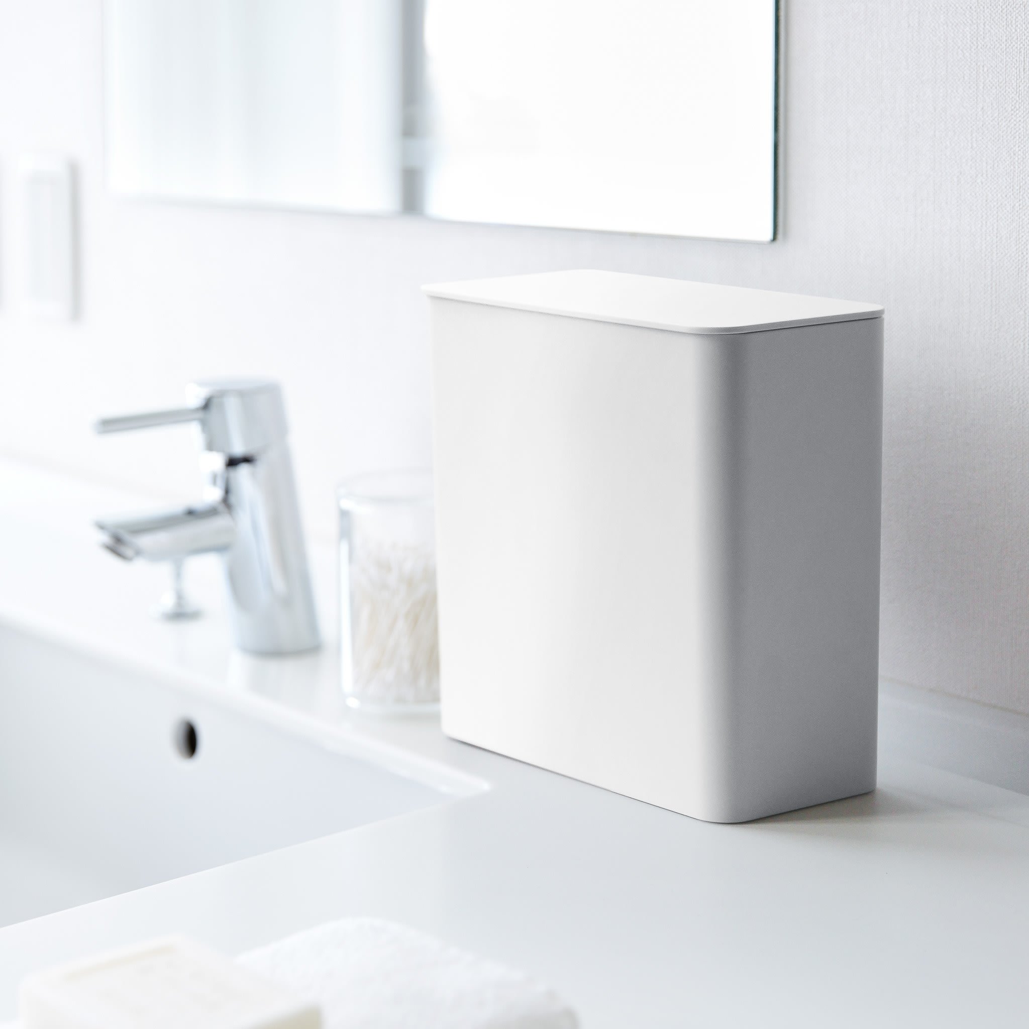 Magnetic Laundry Storage Container : Versatile Uses