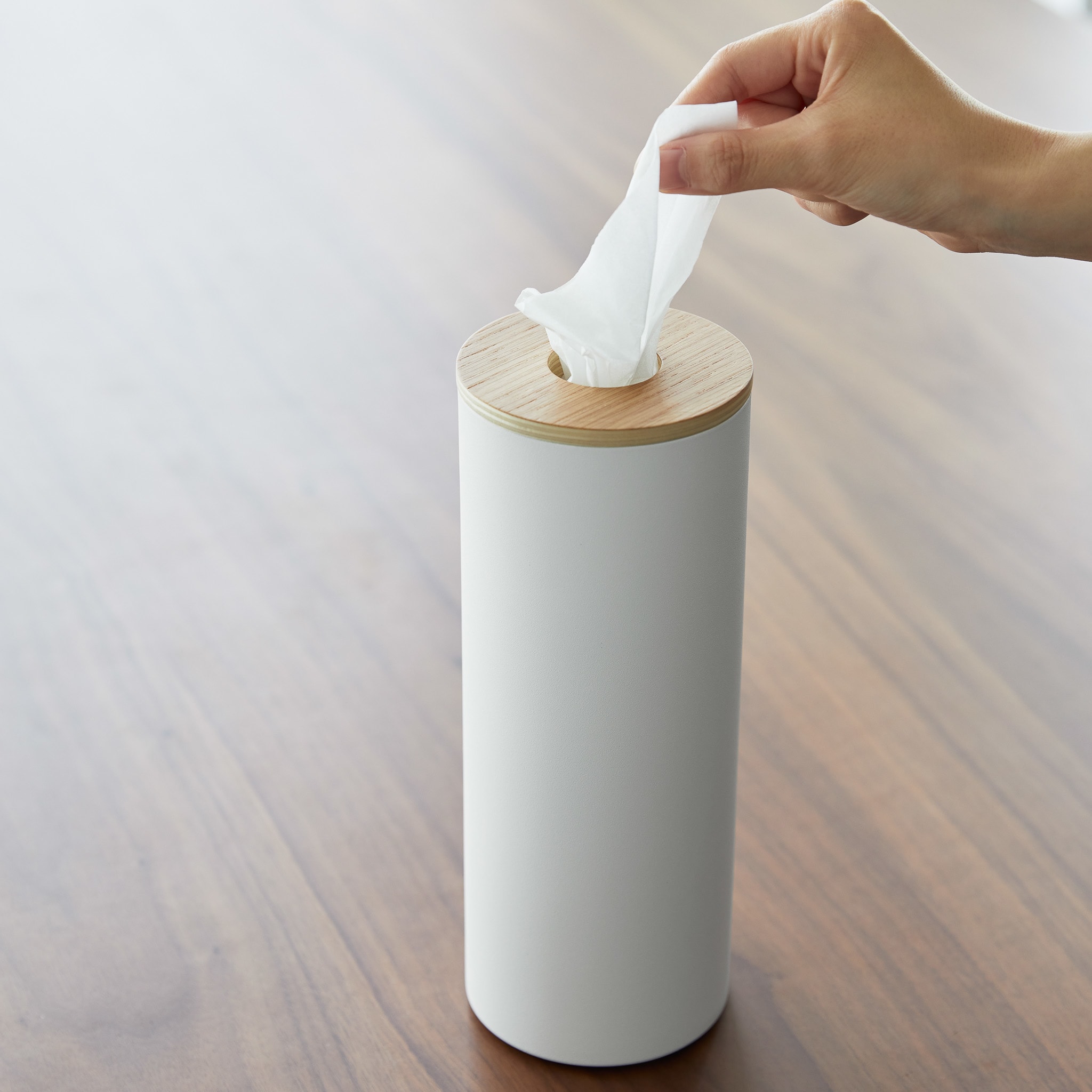 Tissue Case Round : Slim & Spacious