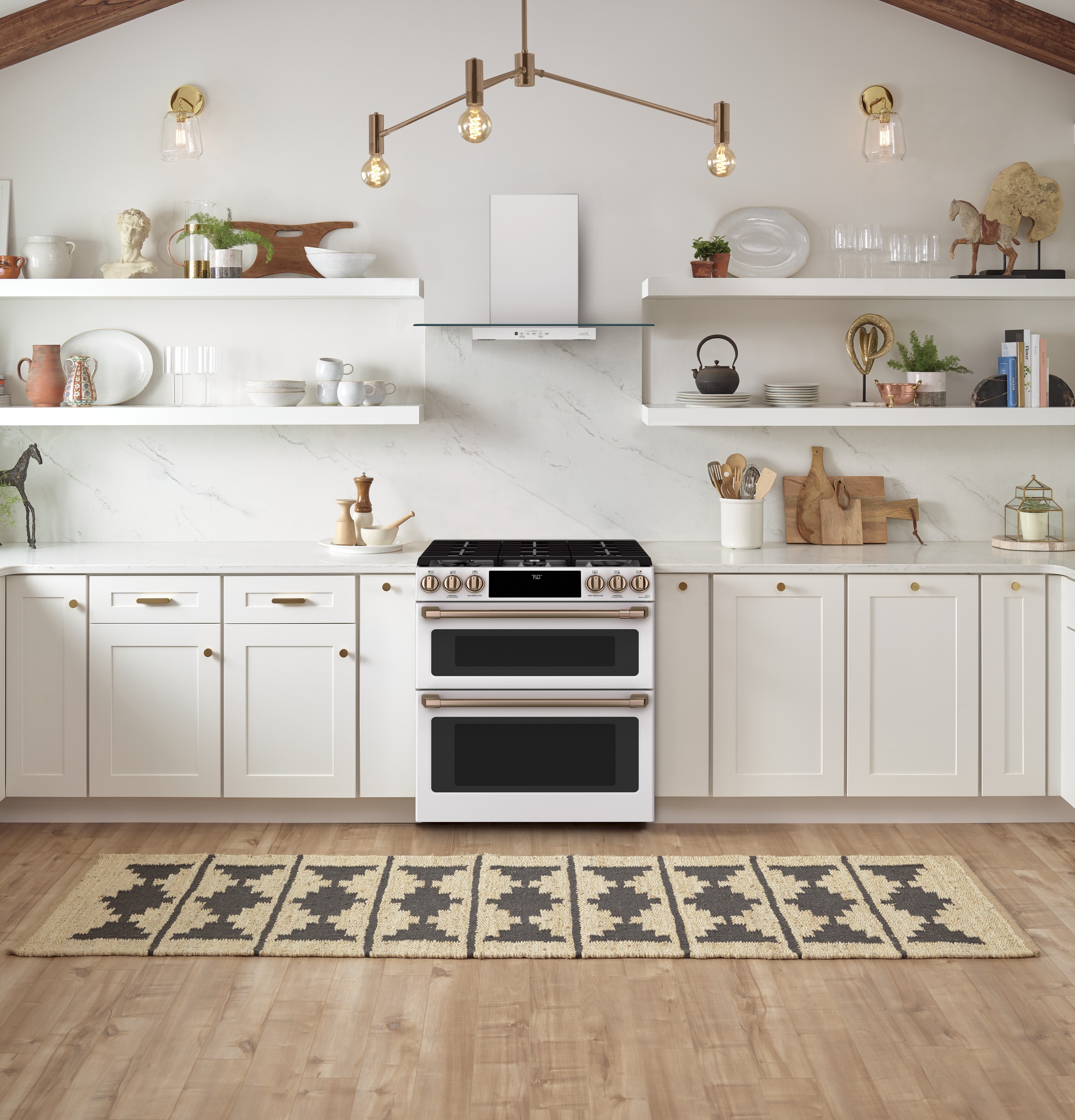 30" Chimney Hood — 350 CFM — Halogen Lighting — Convertible — Connectable via built-in WiFi view 6