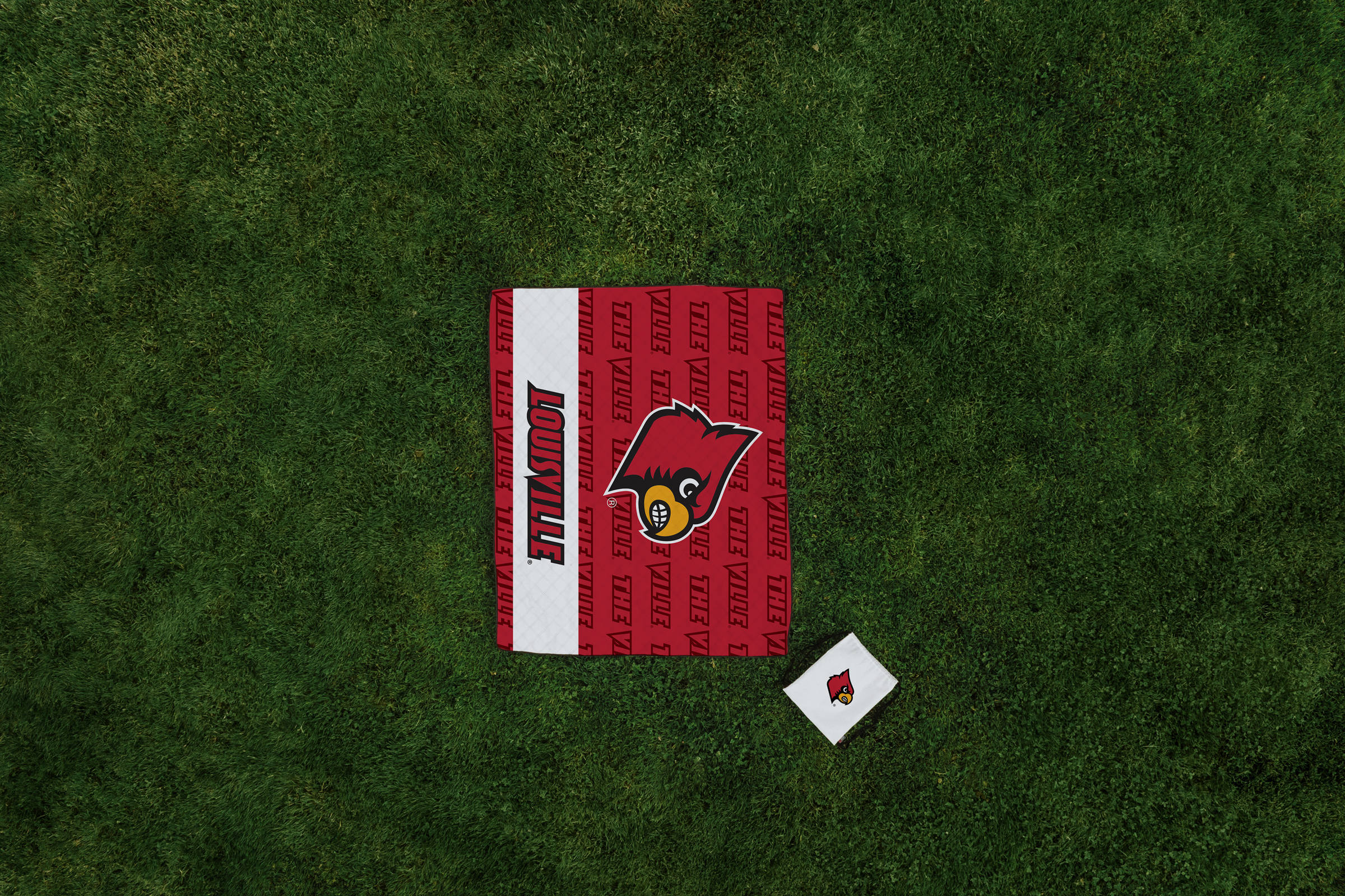 Louisville Cardinals - Impresa Picnic Blanket