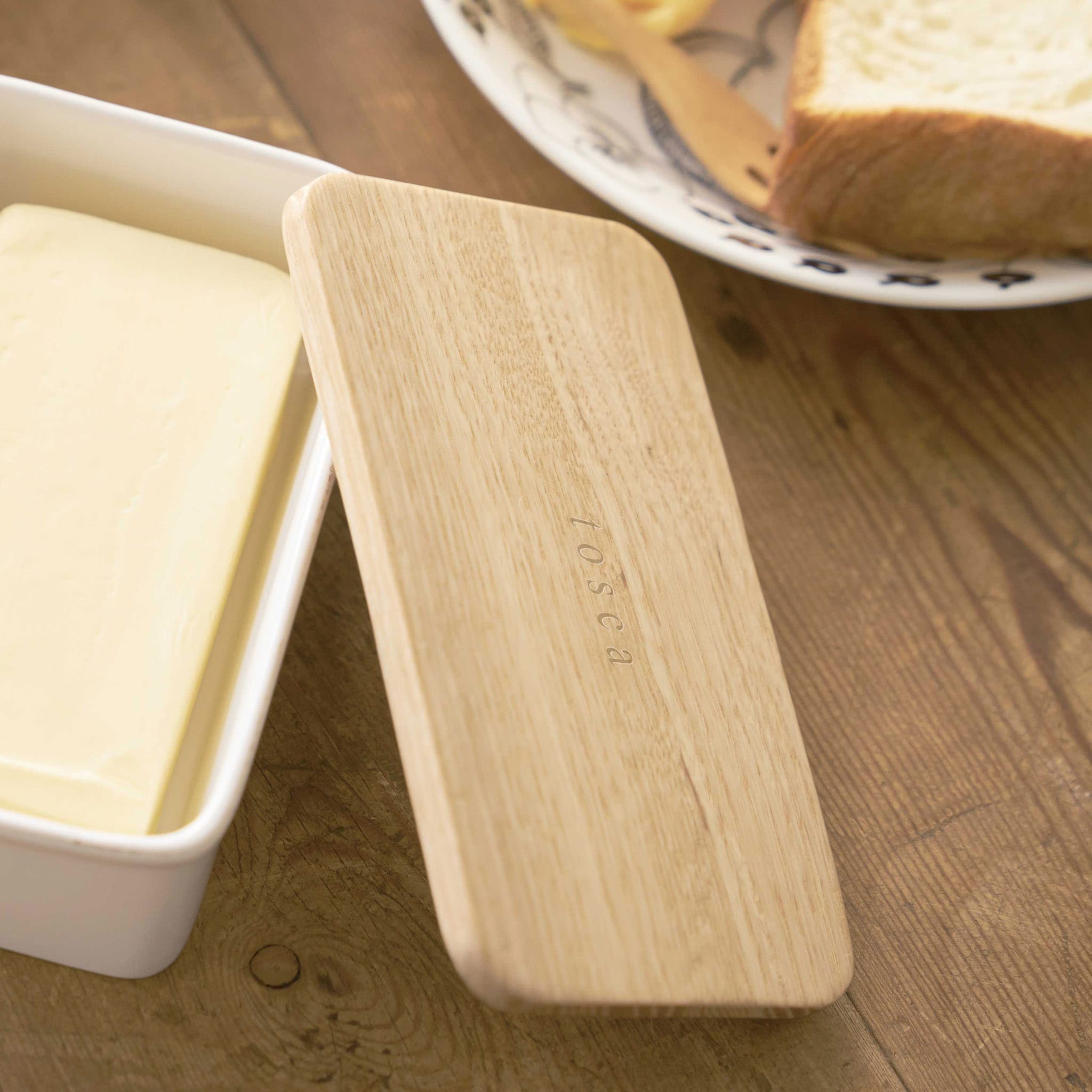 Butter Dish : Stylish Wooden Lid