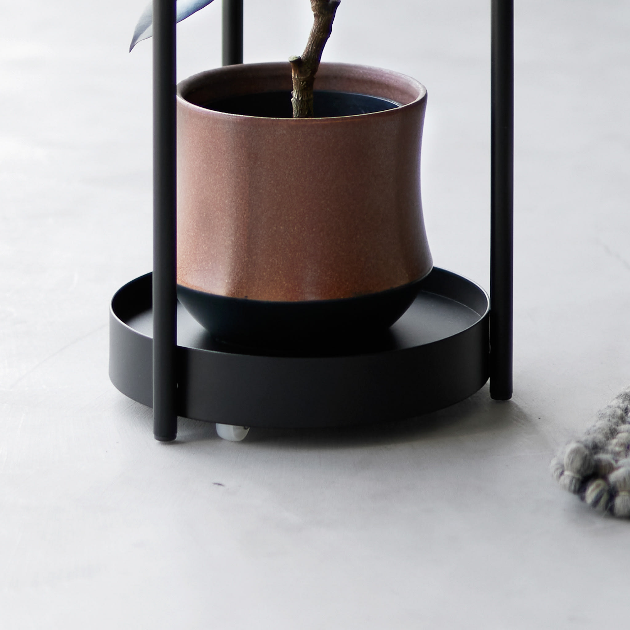 2-Tiered Plant Stand with Casters : Hidden Casters for Mobility