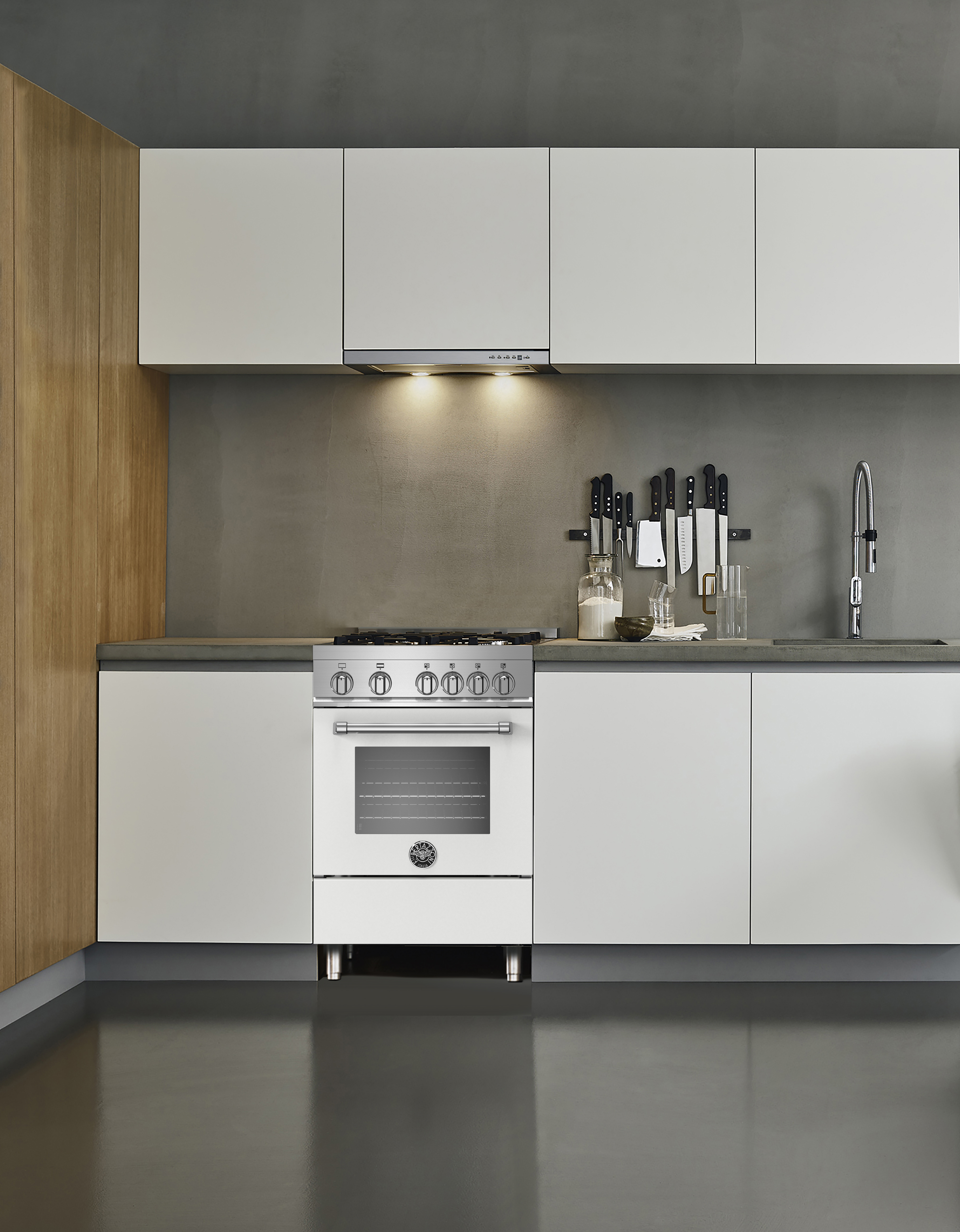 Bertazzoni 24" Master Series range - Gas oven - 4 aluminum burners