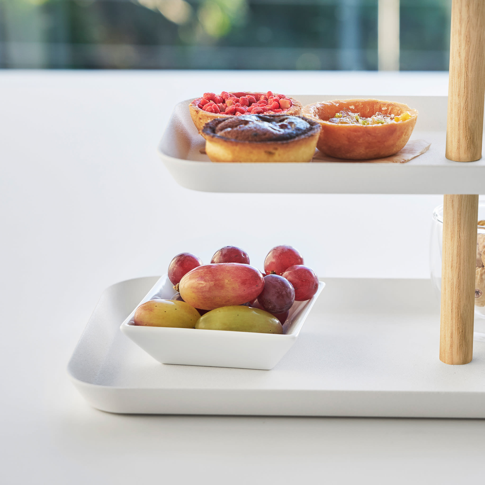 3-Tiered Accessory Stand with Rotatable Trays : Versatile Use
