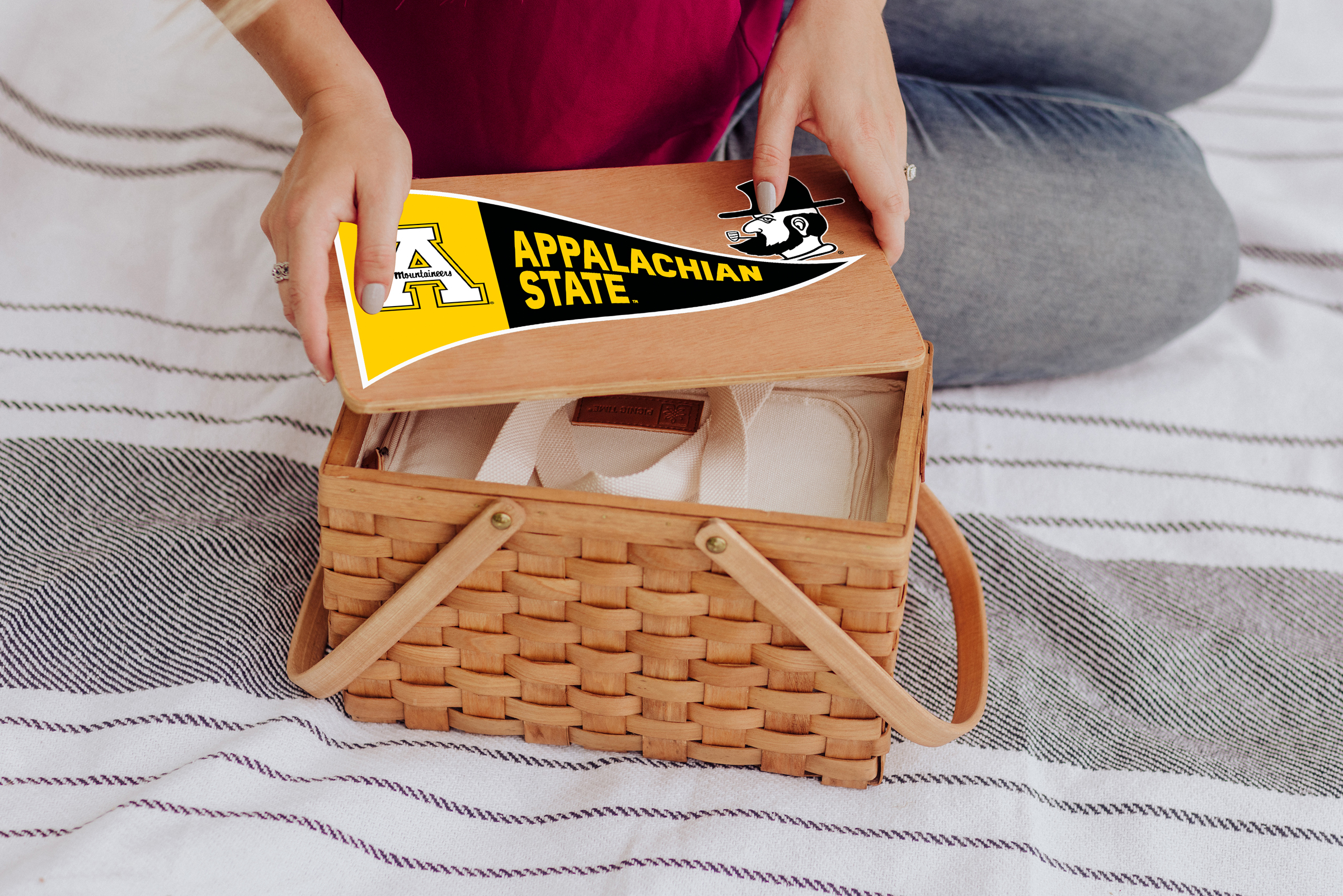 App State Mountaineers - Poppy Personal Picnic Basket