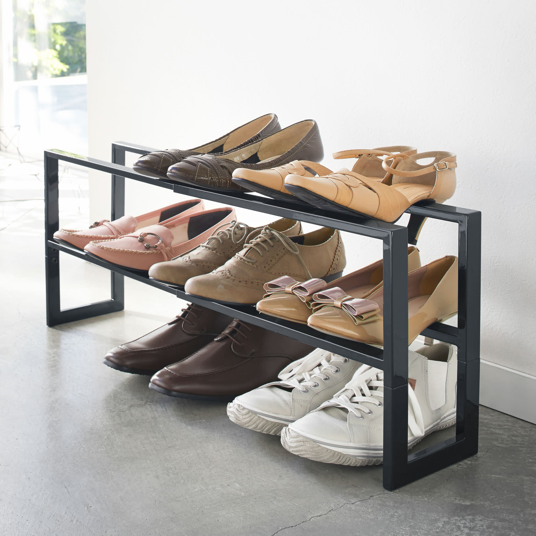 2-Tiered Extendable Shoe Rack : Perfect for Small Spaces