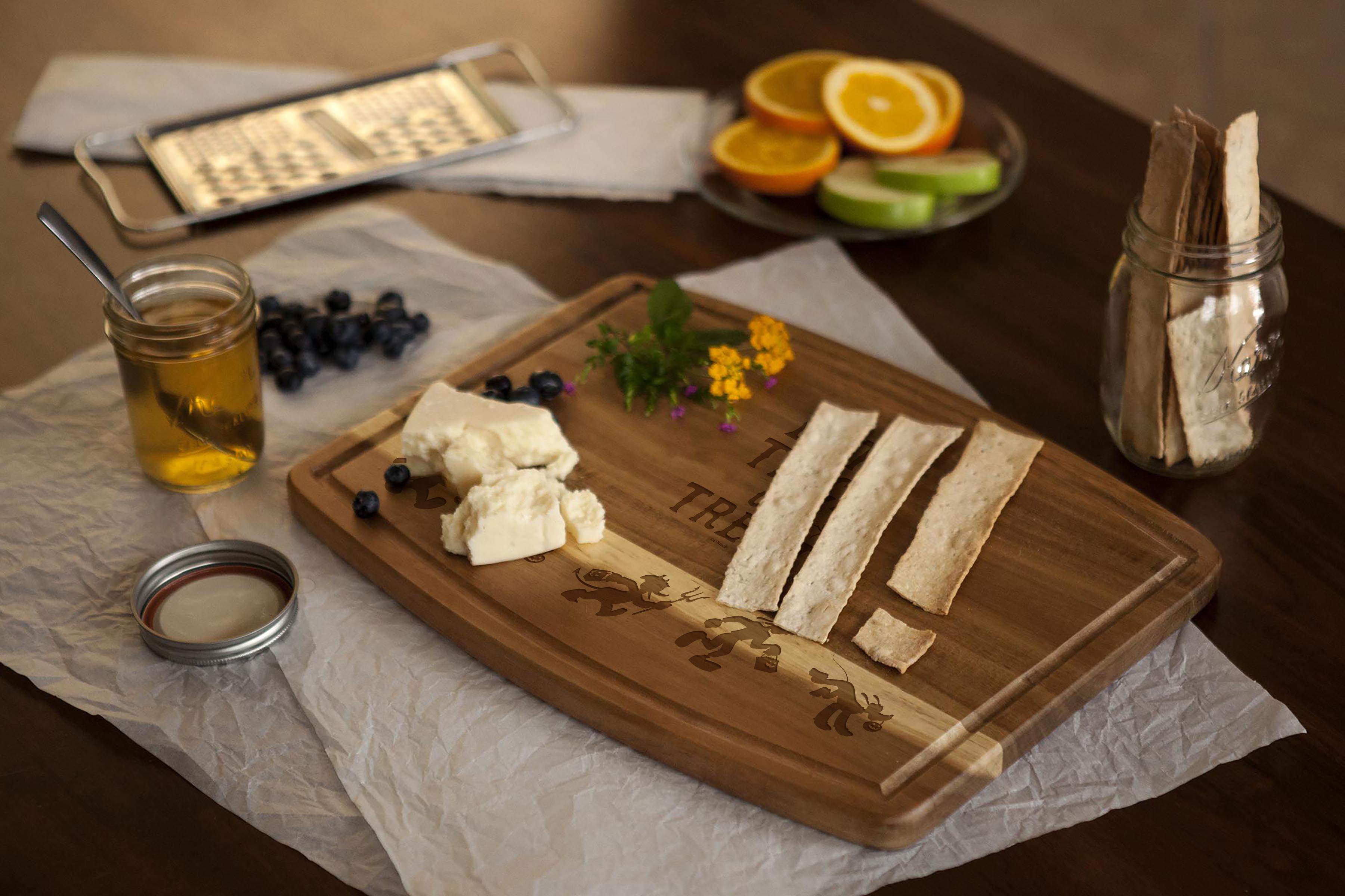 Mickey Fab 5 - Ovale Acacia Cutting Board