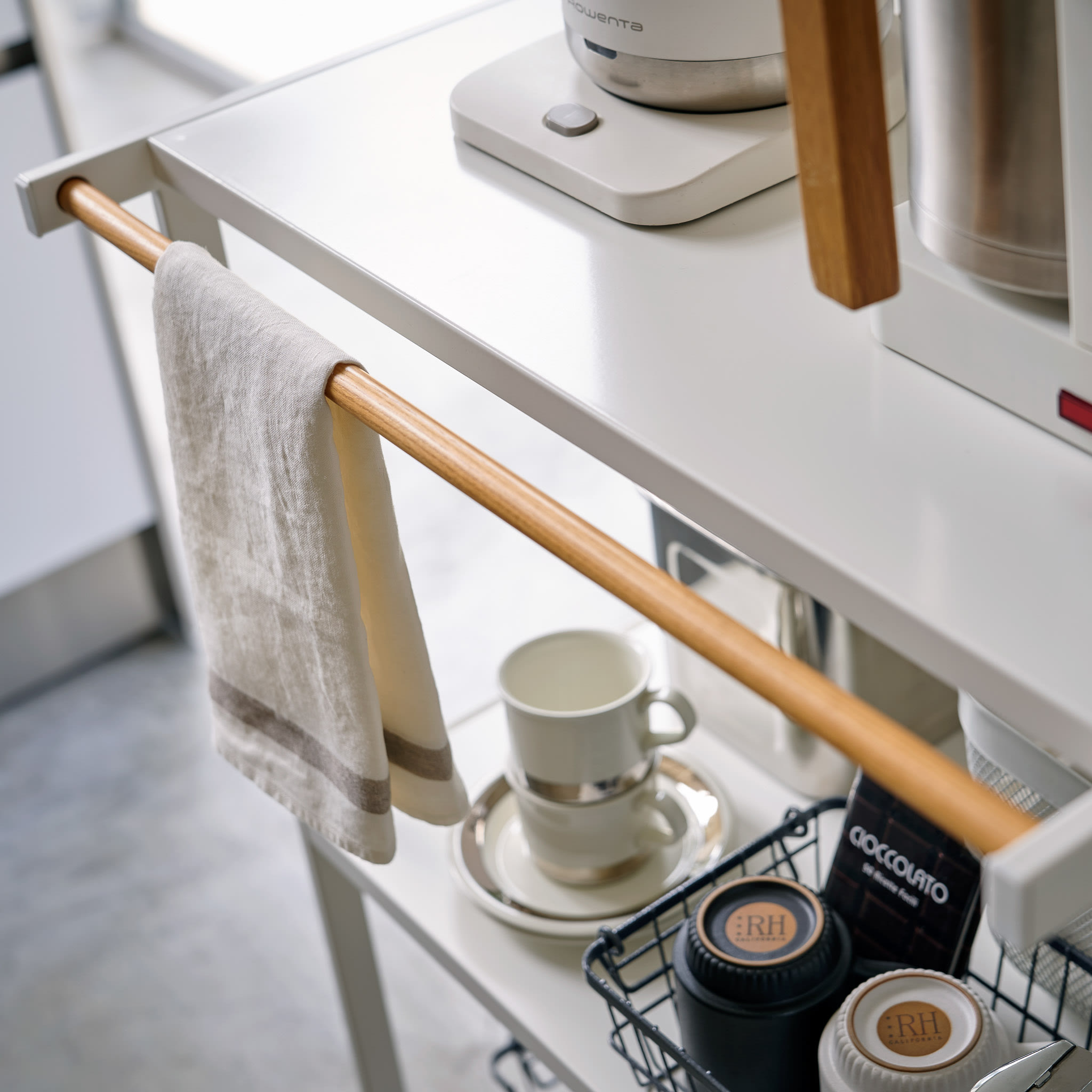 3-Tiered Storage Rack : Versatile Load Capacity