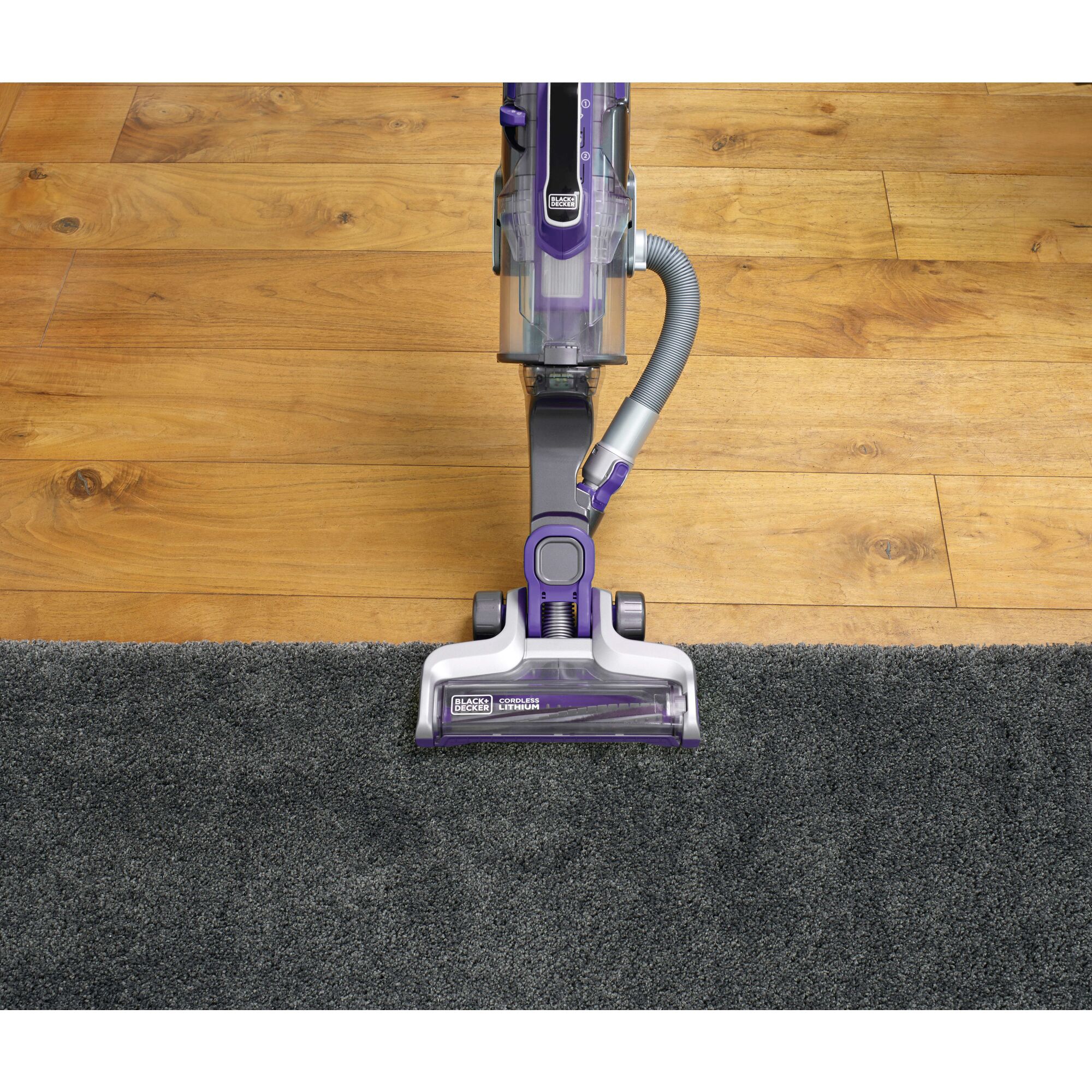 Anti tangle rubber bristles feature of powerseries pro cordless 2 in 1 pet vacuum.