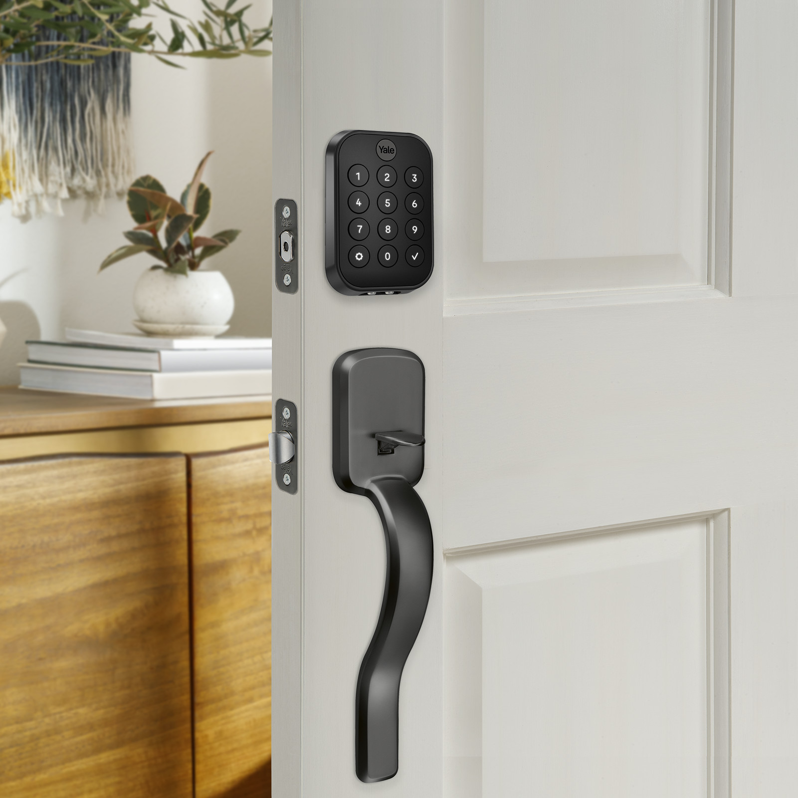 Yale Assure Lock 2 Key-Free Keypad with Bluetooth and Ridgefield Handle